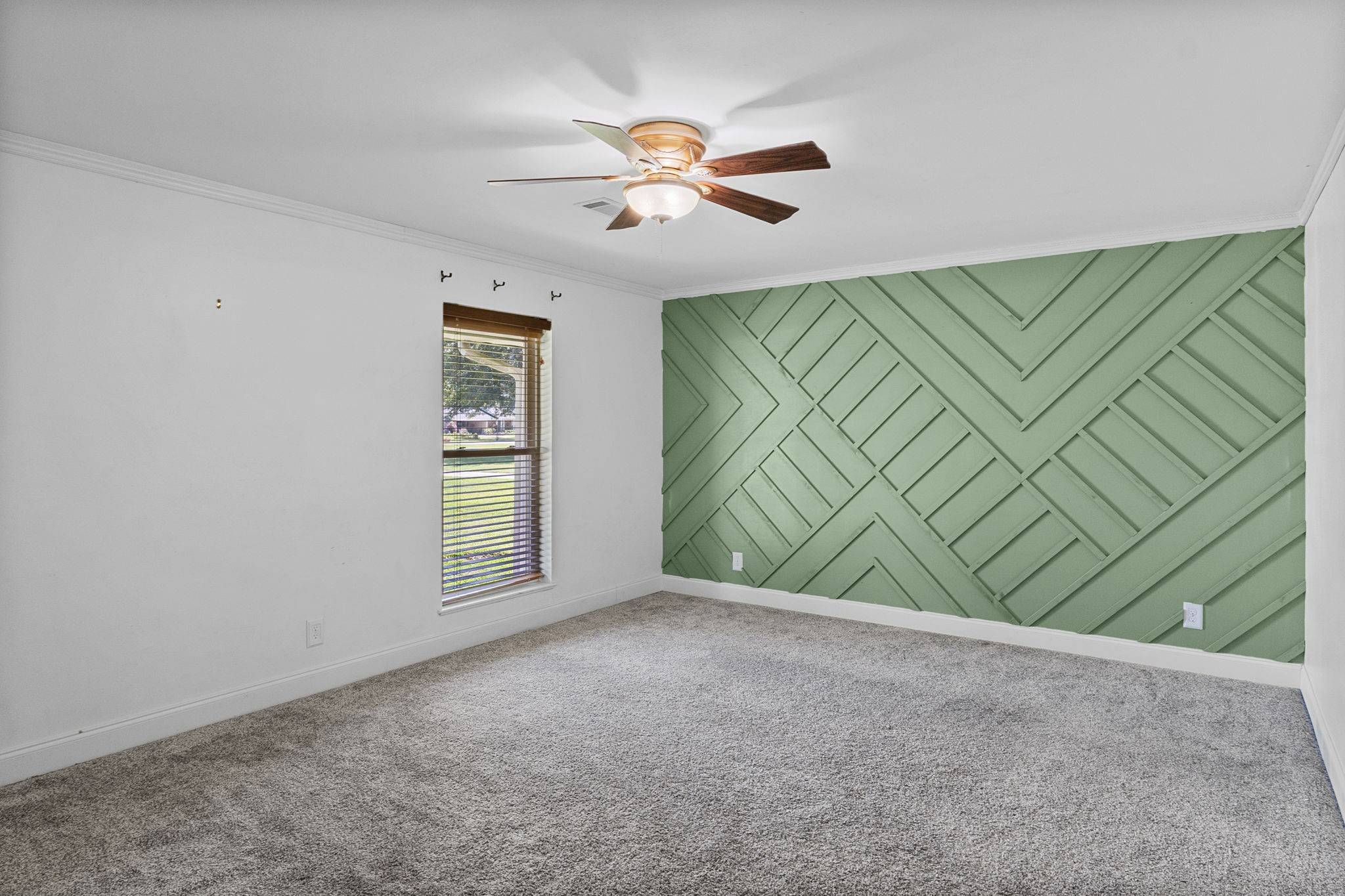 Orange, TX 77632,1464 N Lewis DR