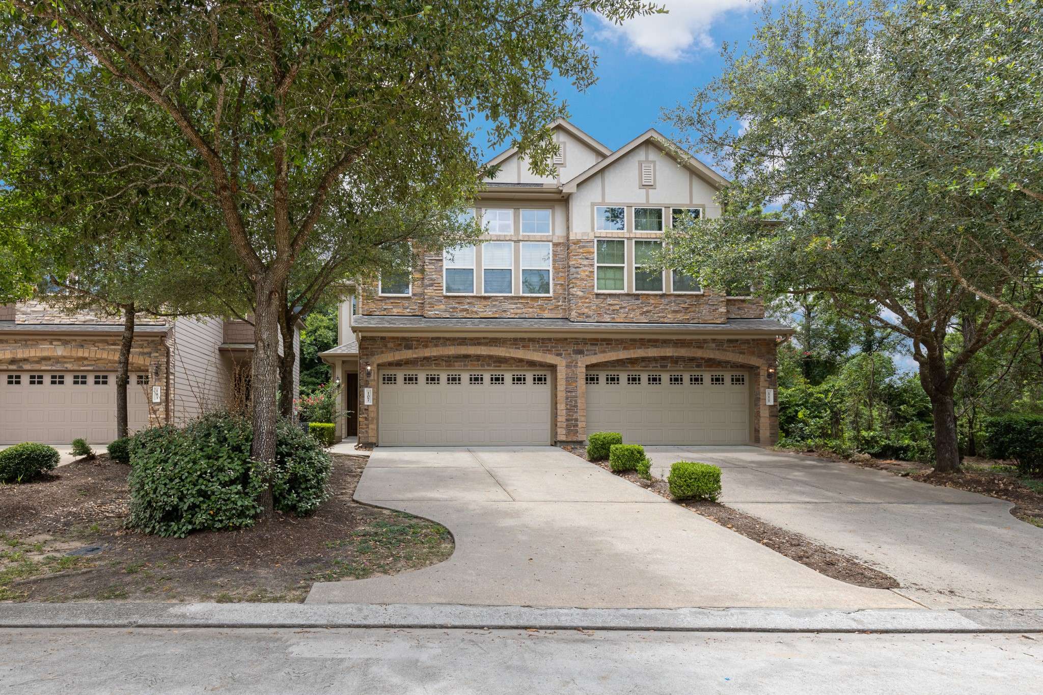The Woodlands, TX 77389,107 Aventura PL