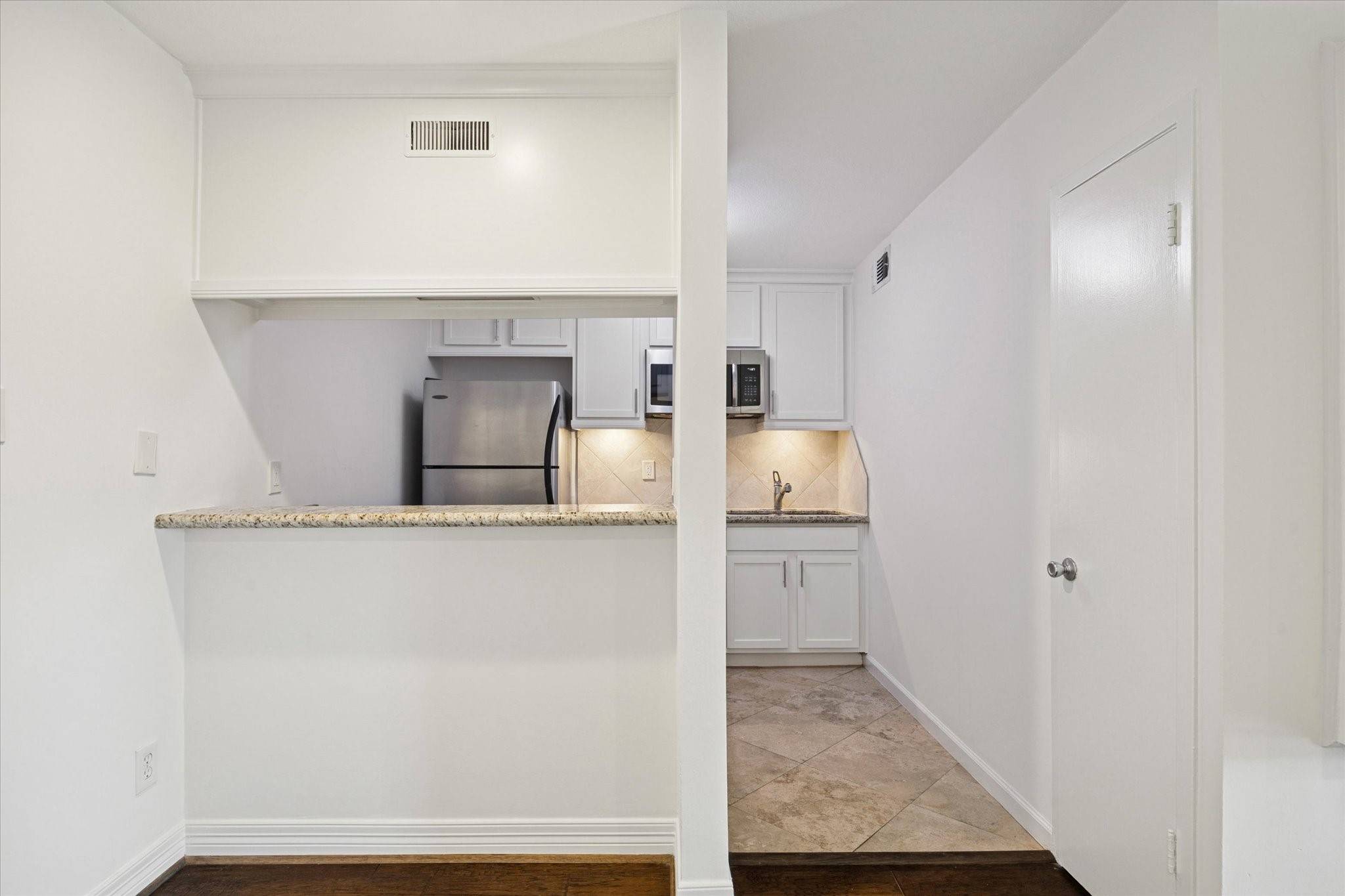 Houston, TX 77027,3131 Cummins ST #18