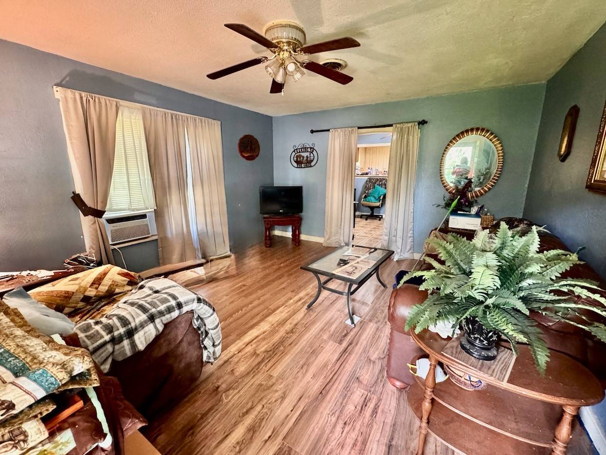 West Columbia, TX 77486,2201 S Columbia