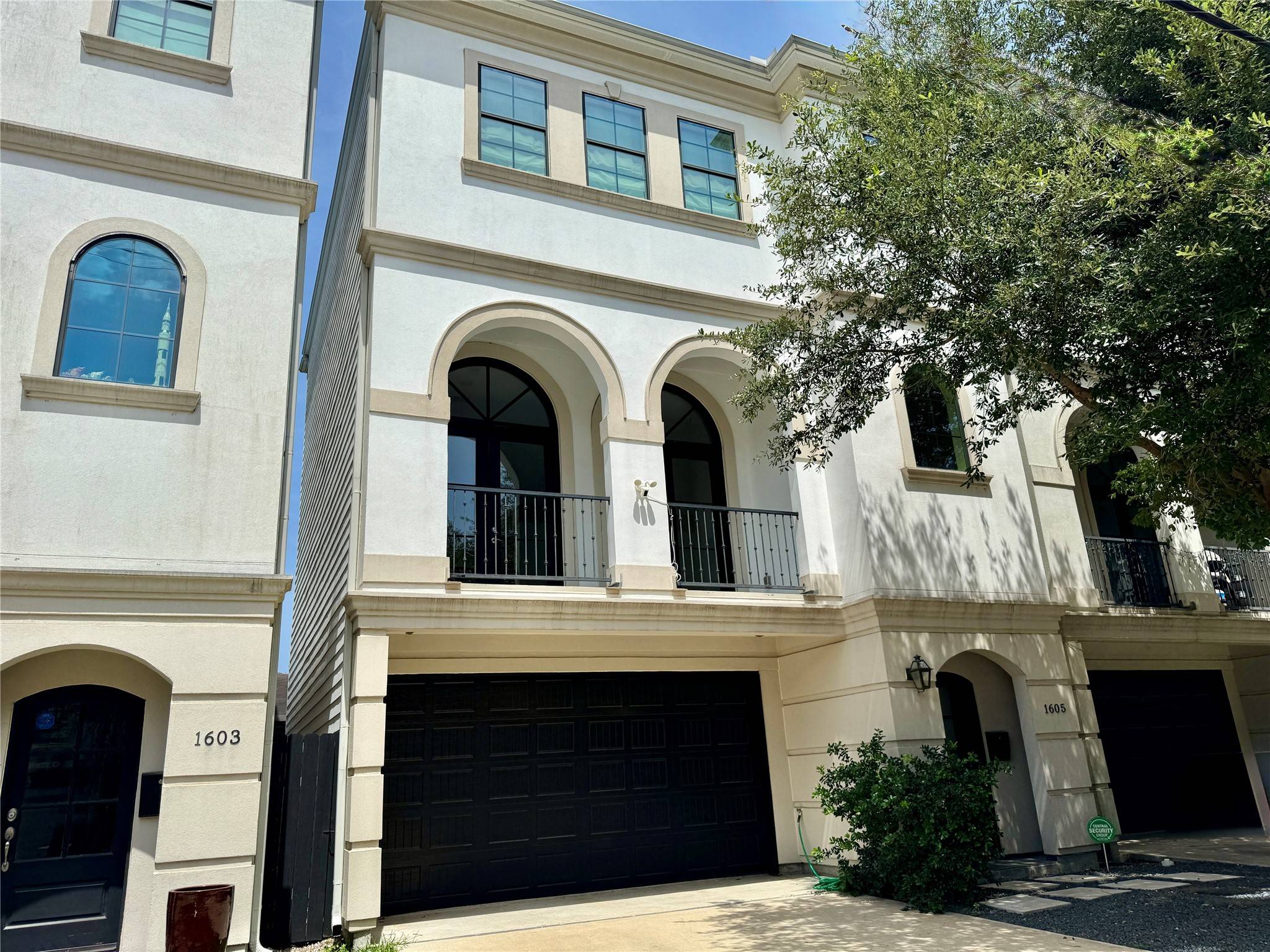 Houston, TX 77007,1605 Cohn ST