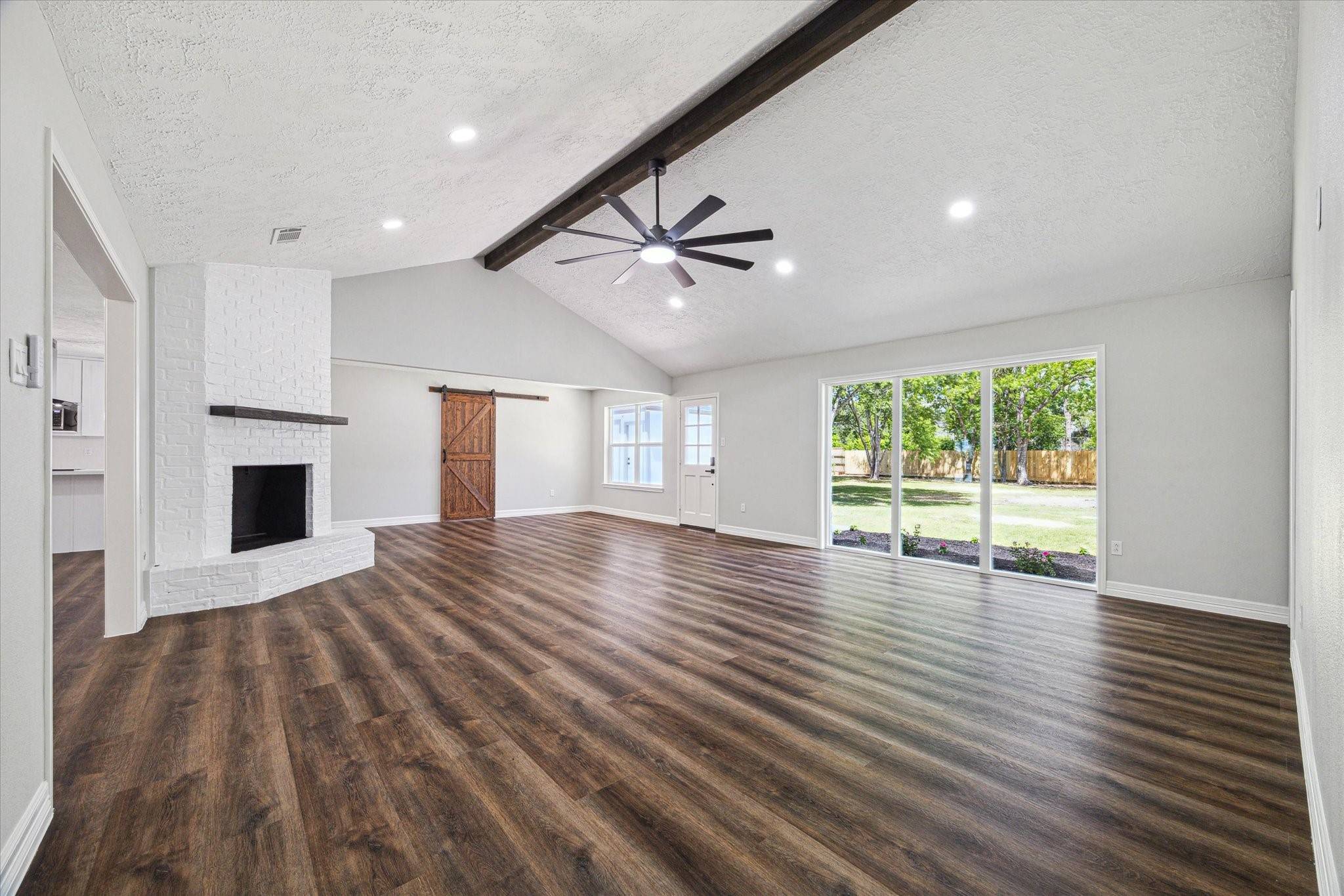 Friendswood, TX 77546,711 Greenbriar AVE