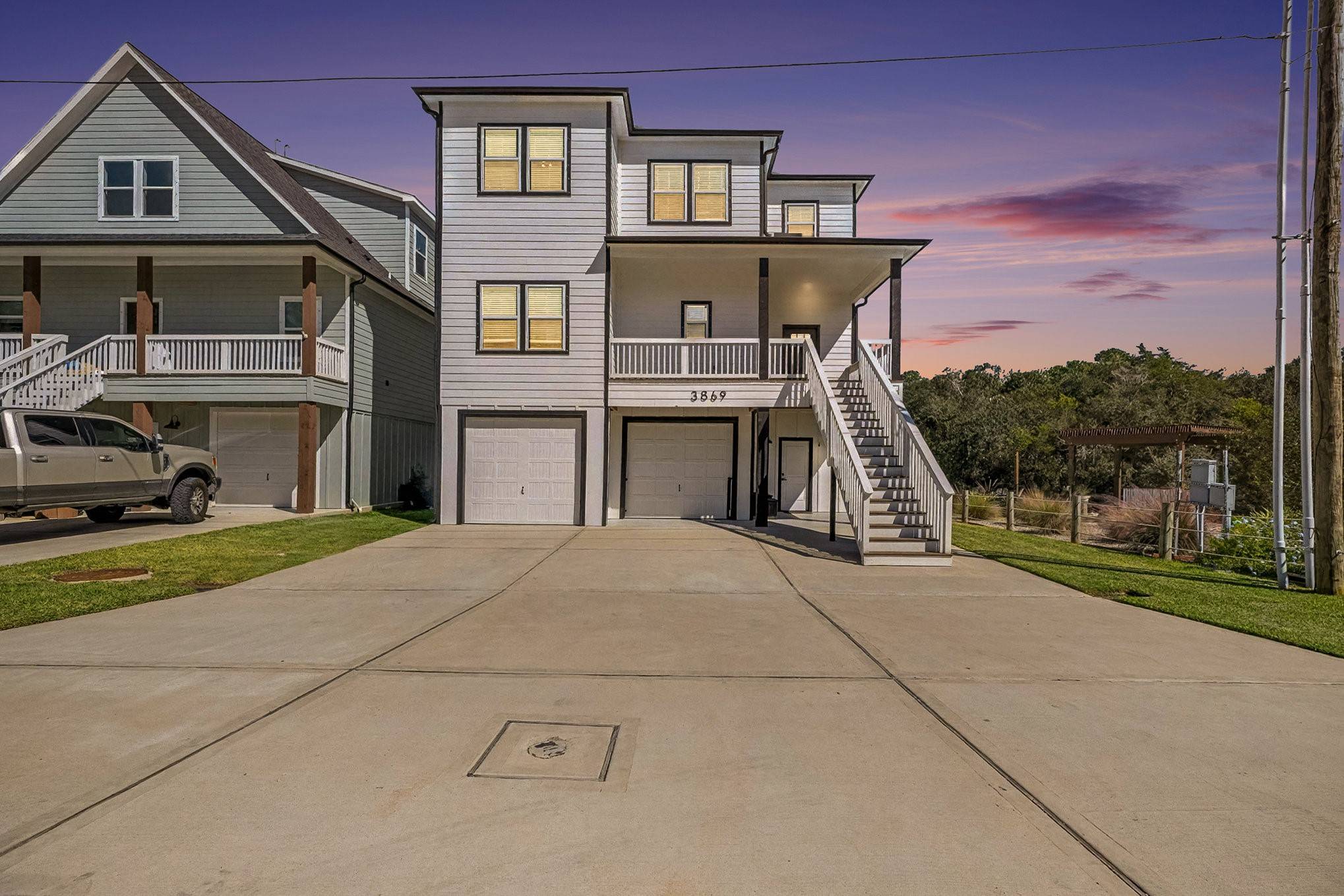 Dickinson, TX 77539,3869 Water ST