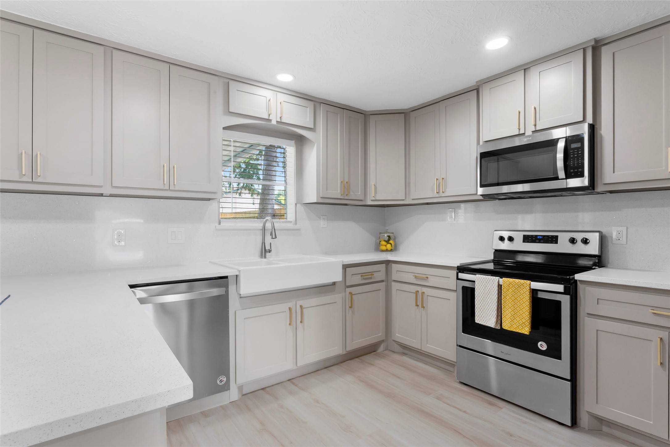 League City, TX 77573,106 Leafwood CIR