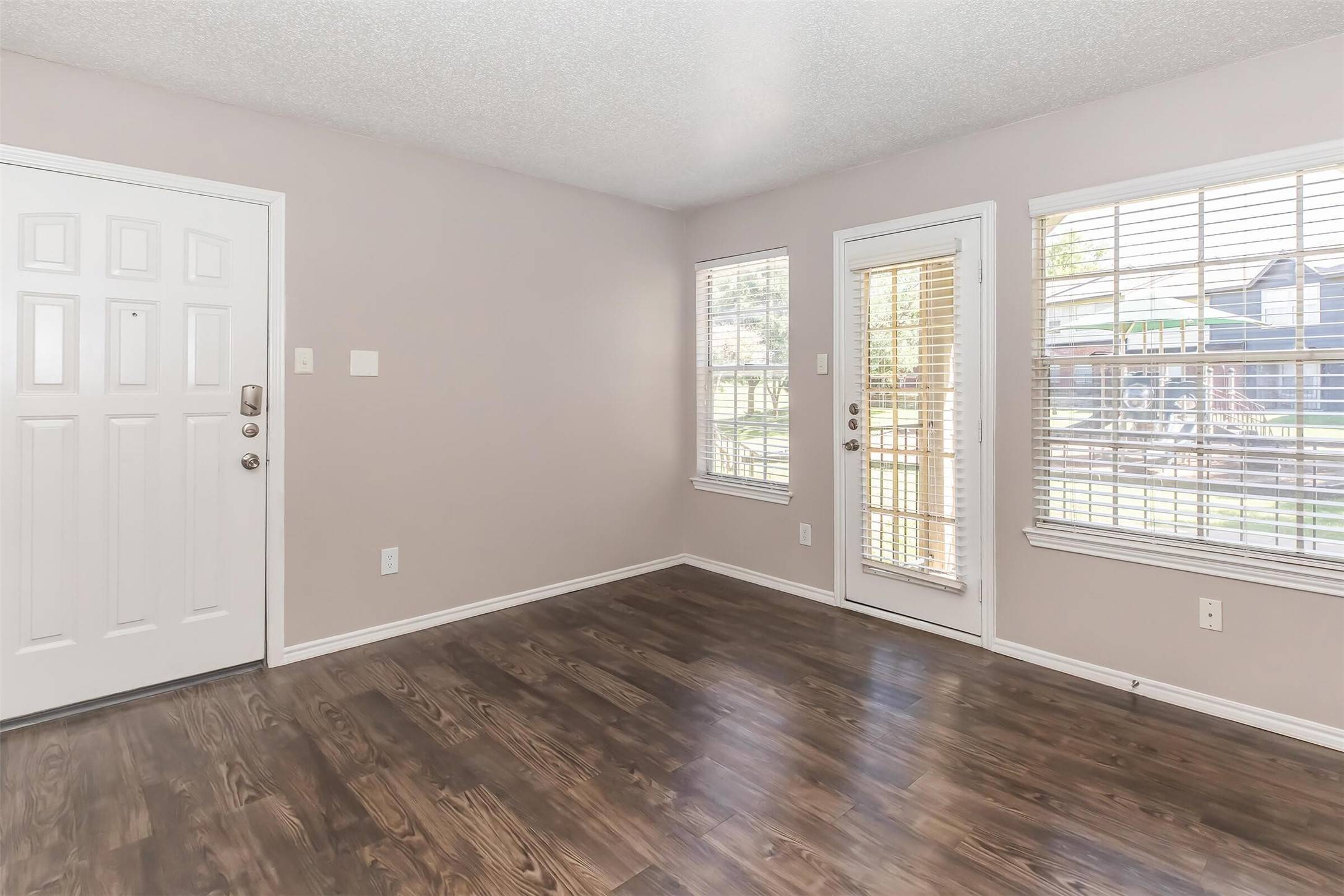 Fort Worth, TX 76179,8301 Boat Club Road #626