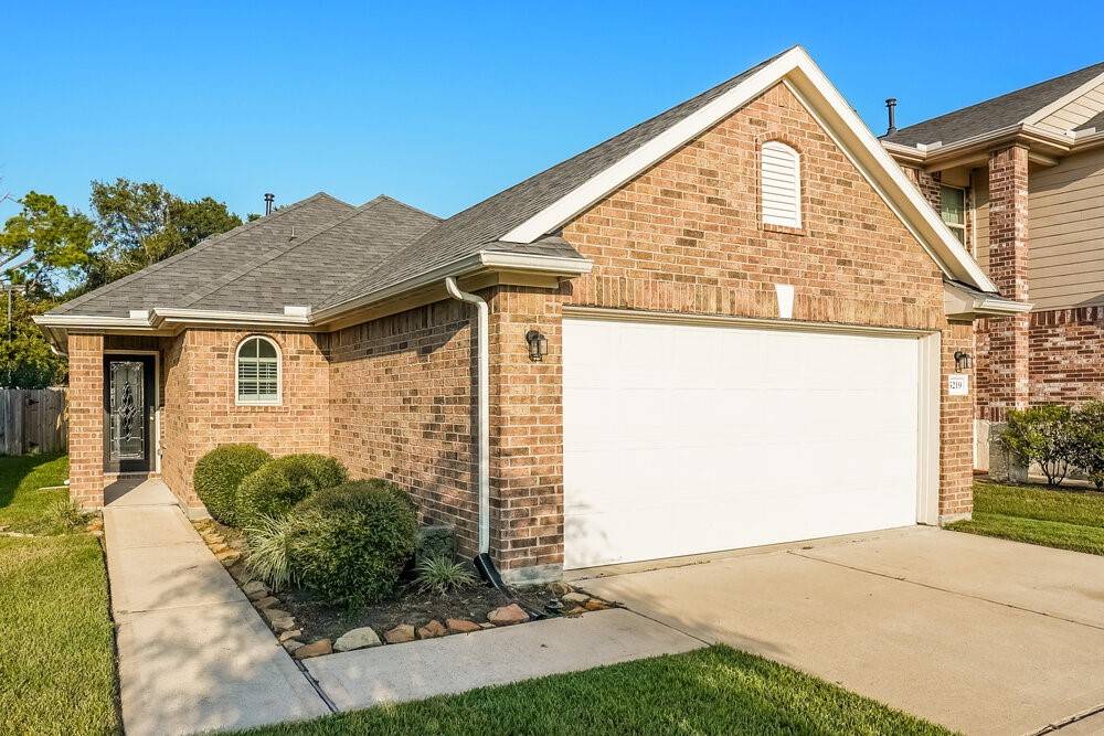 Bacliff, TX 77518,5219 Gulf Stream LN