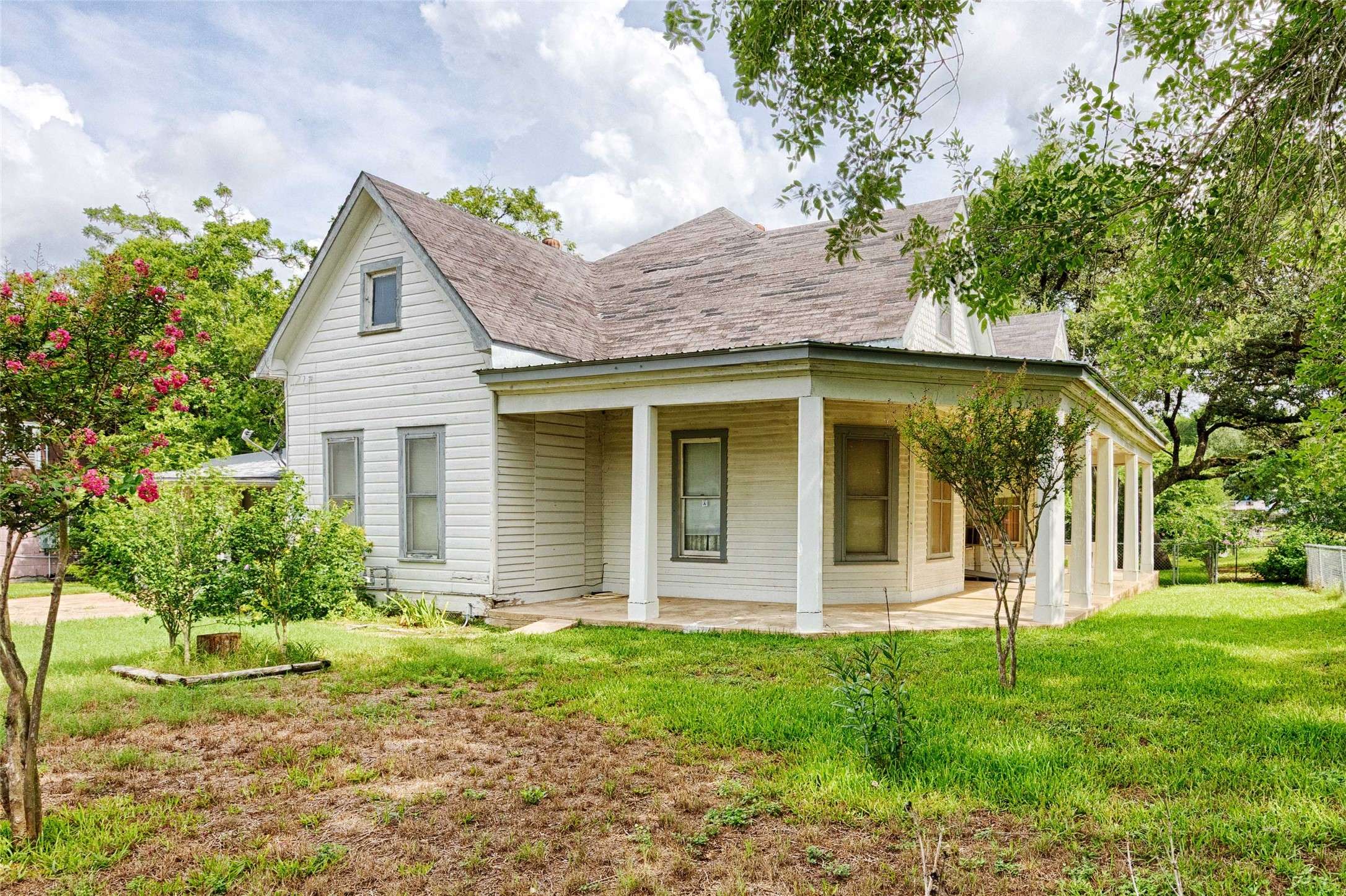 Schulenburg, TX 78956,705 Baumgarten ST