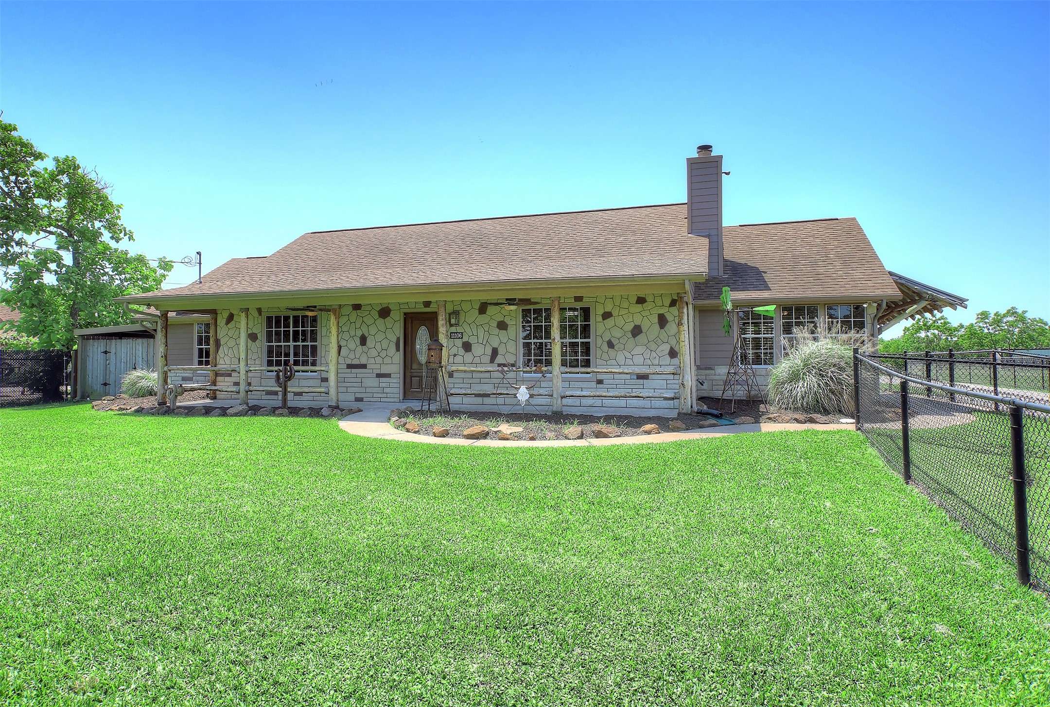 La Porte, TX 77571,11106 N P ST