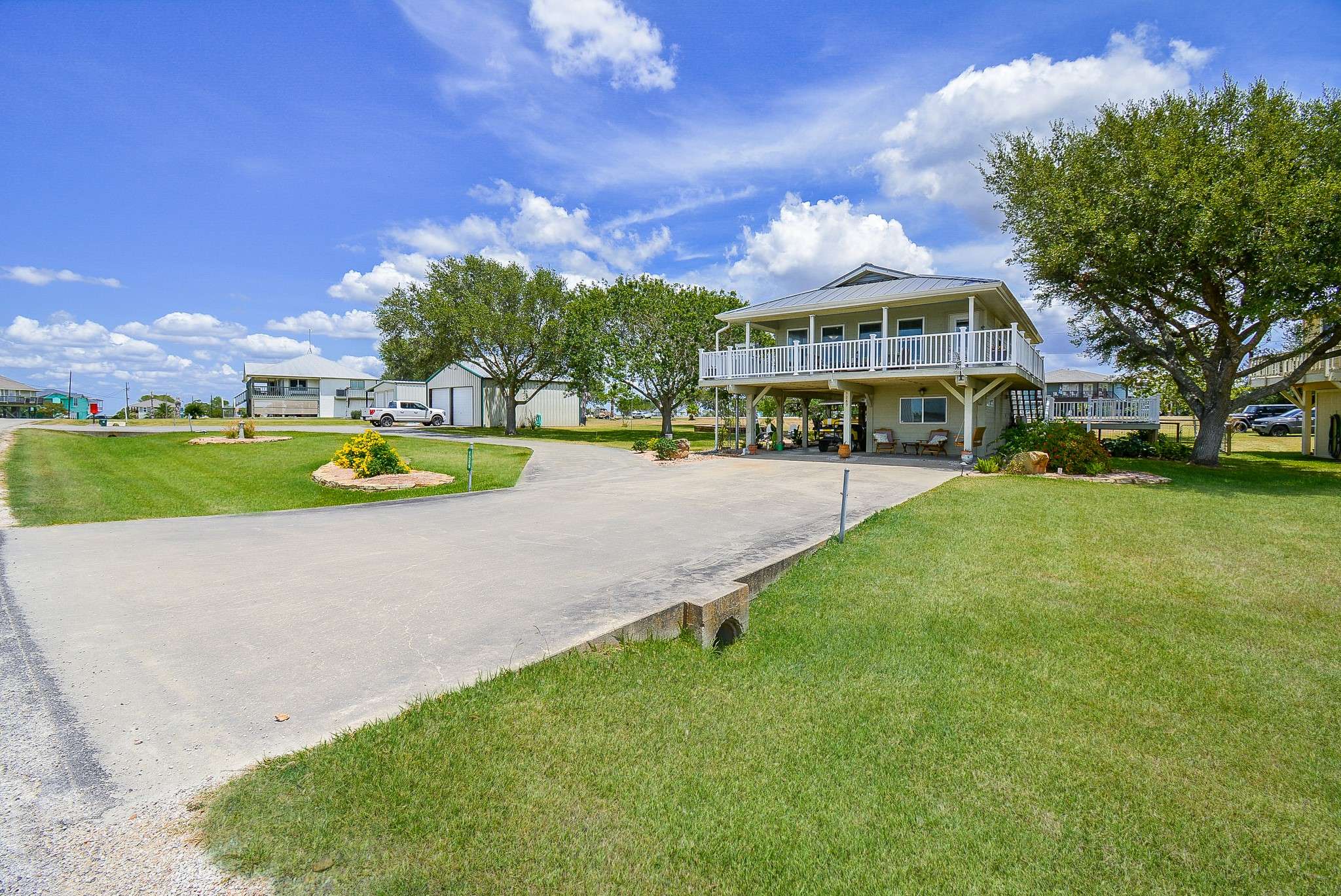 Palacios, TX 77465,1289 W Bayshore DR