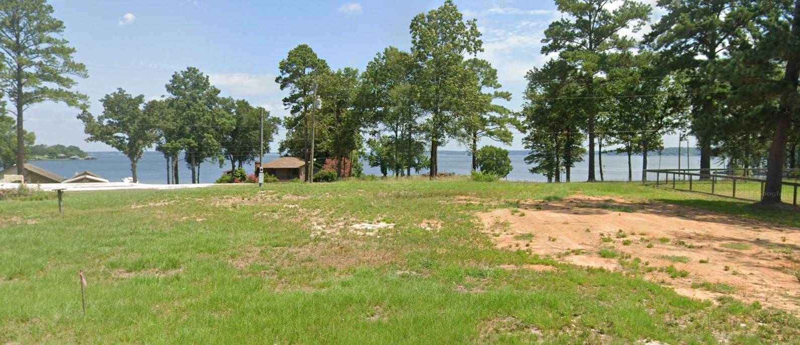 Livingston, TX 77351,242 Palmetto DR