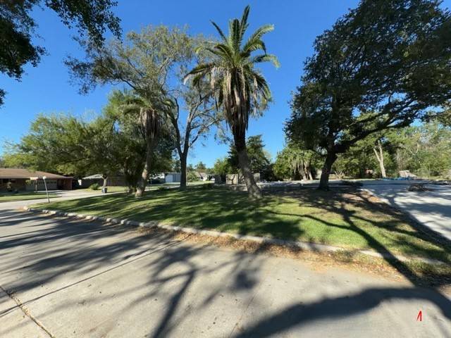 Hitchcock, TX 77563,407 Meadow LN