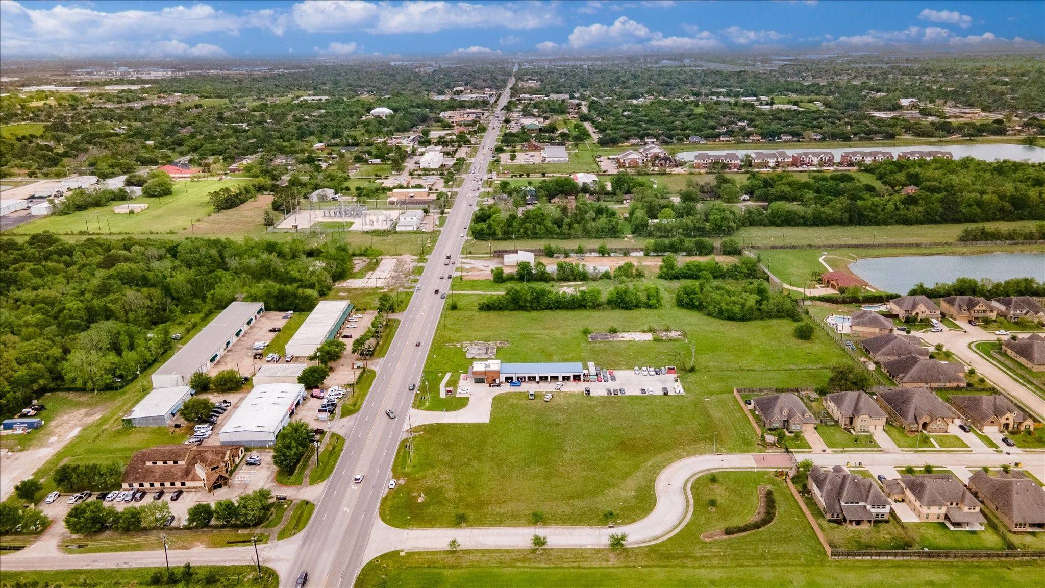 Pearland, TX 77581,6909 W Broadway DR