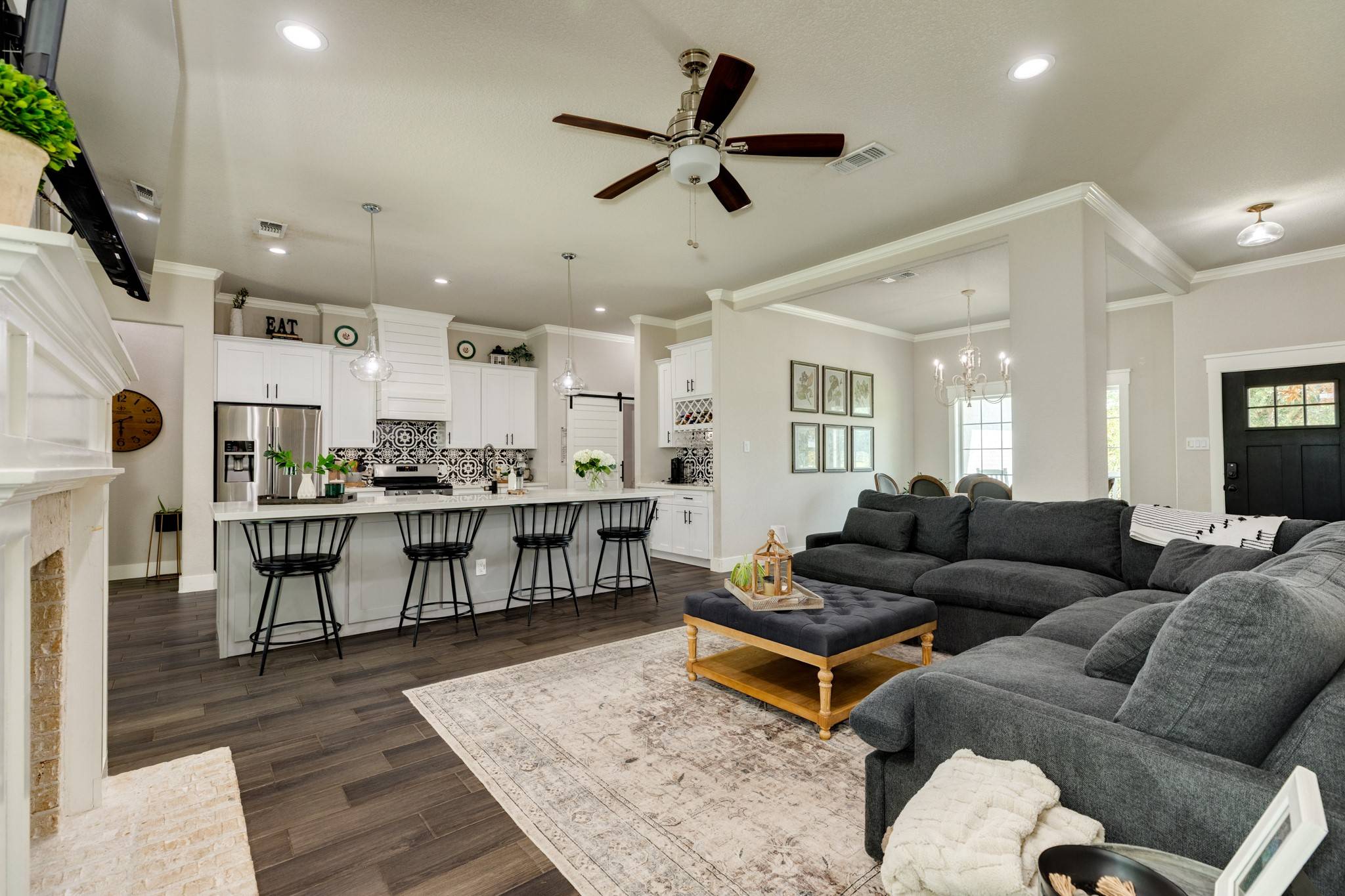 West Columbia, TX 77486,417 N Amherst DR