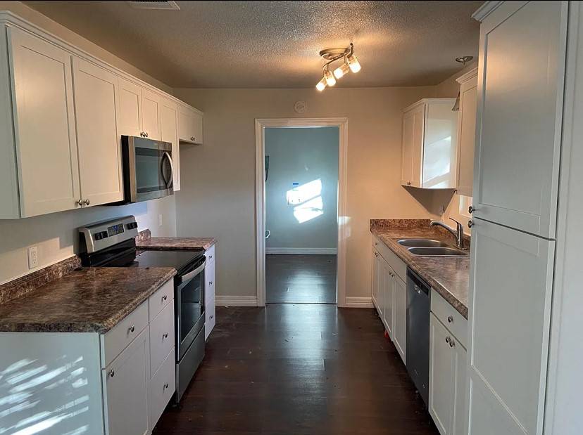 Brazoria, TX 77422,502 Chestnut ST