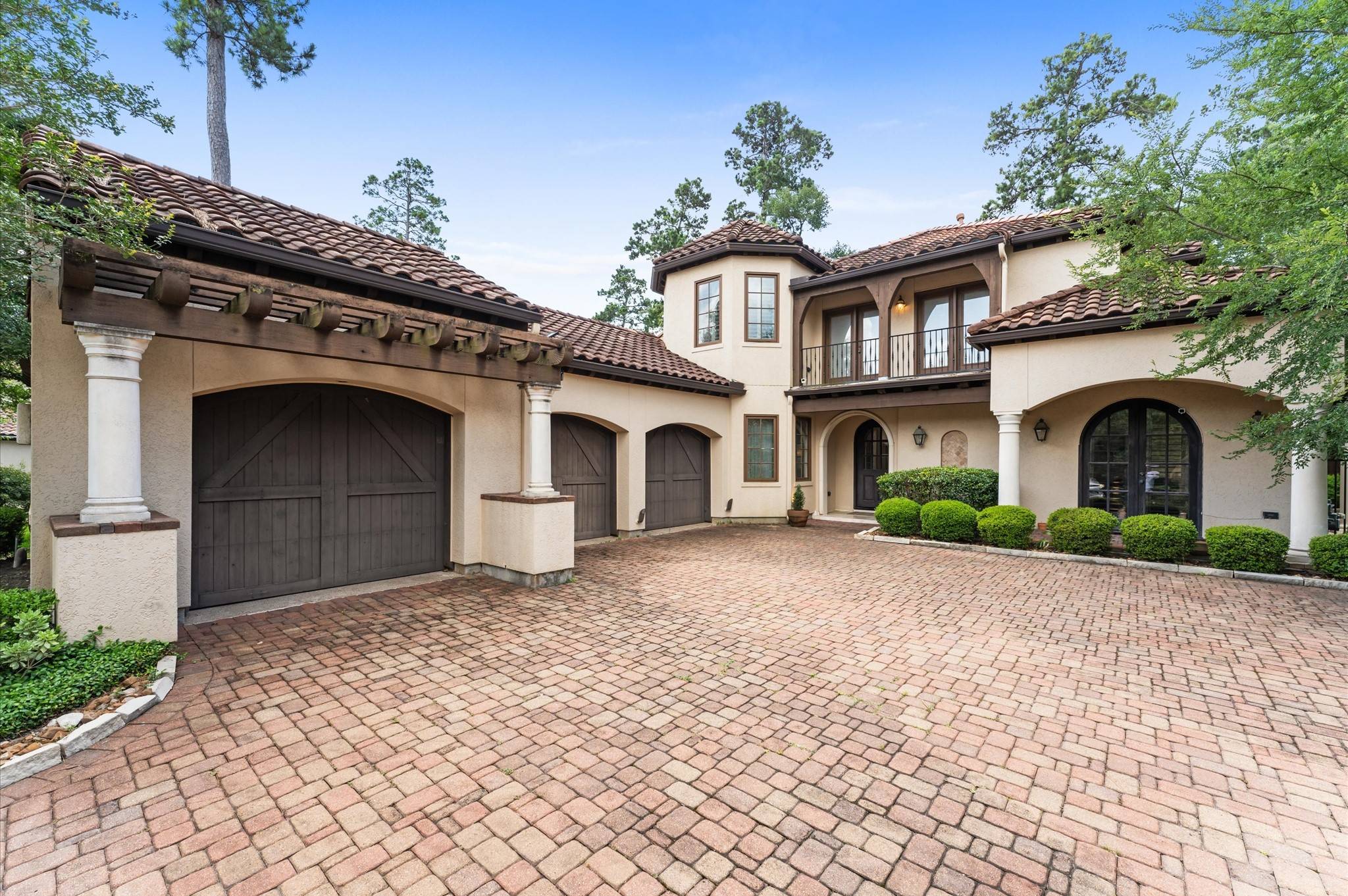The Woodlands, TX 77382,7 Ivy Castle CT