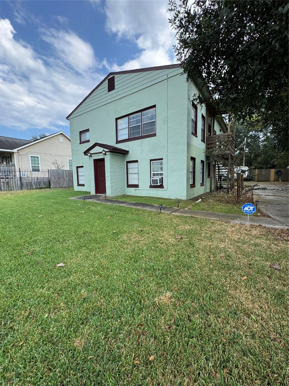 Dickinson, TX 77539,2918 46th ST #1