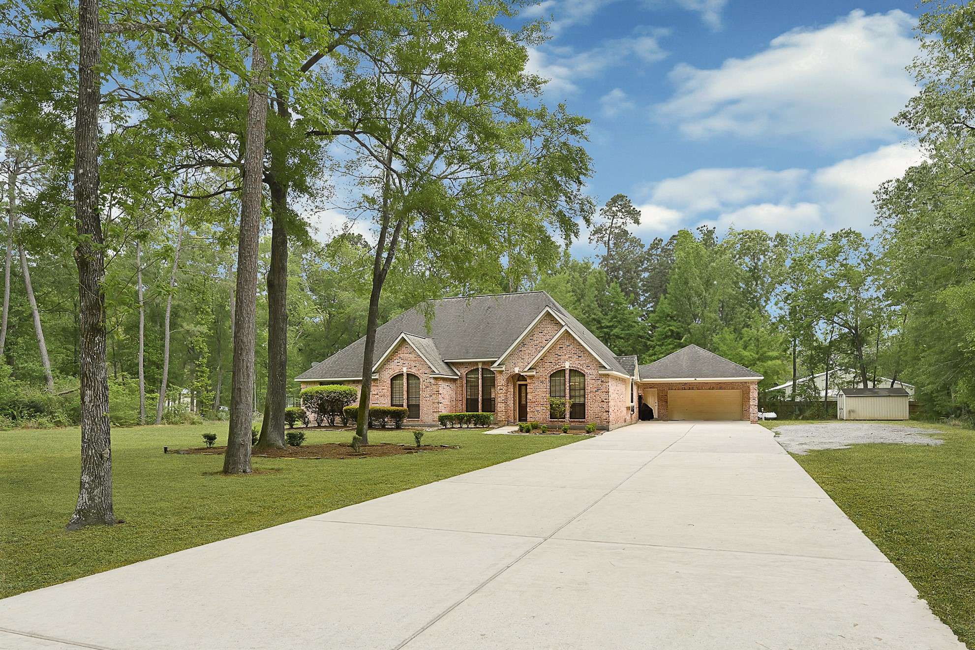 Huffman, TX 77336,2922 Hargraves RD