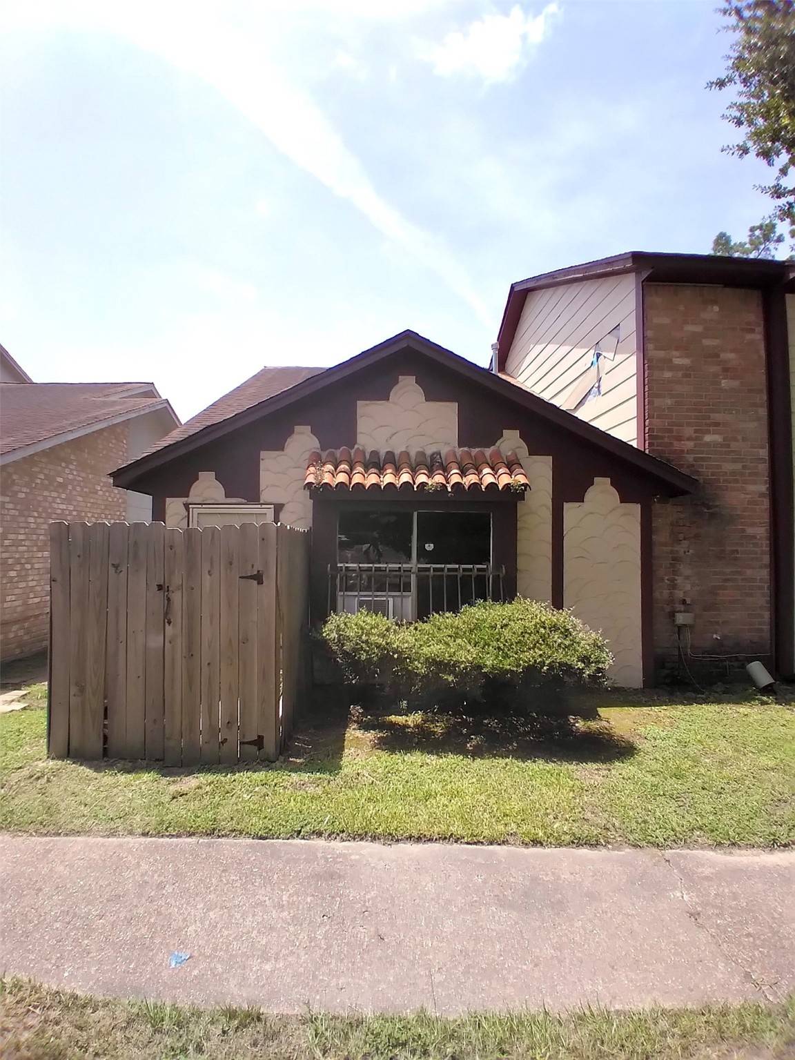 Houston, TX 77039,12331 W Village DR #D