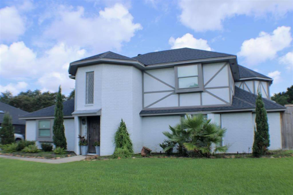 Port Neches, TX 77651,310 Yorkshire LN