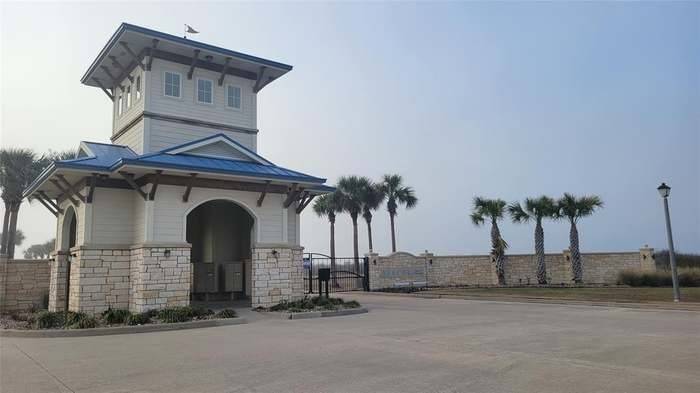 Palacios, TX 77465,3313 Bay Point Dr