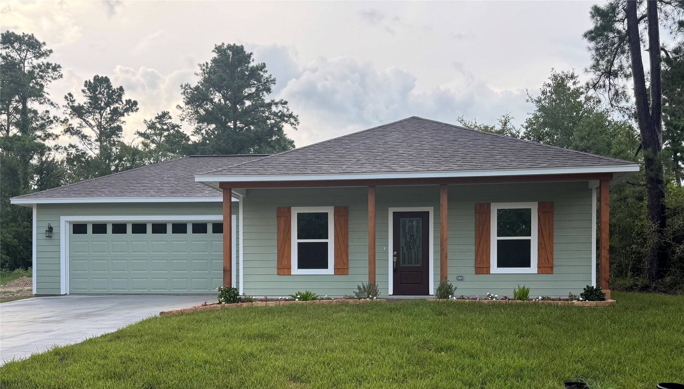 Huntsville, TX 77320,19 Lakeshore LN