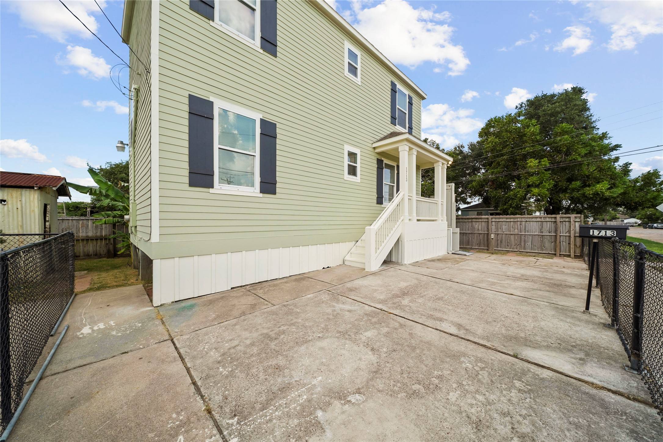 Galveston, TX 77551,1713 54th ST