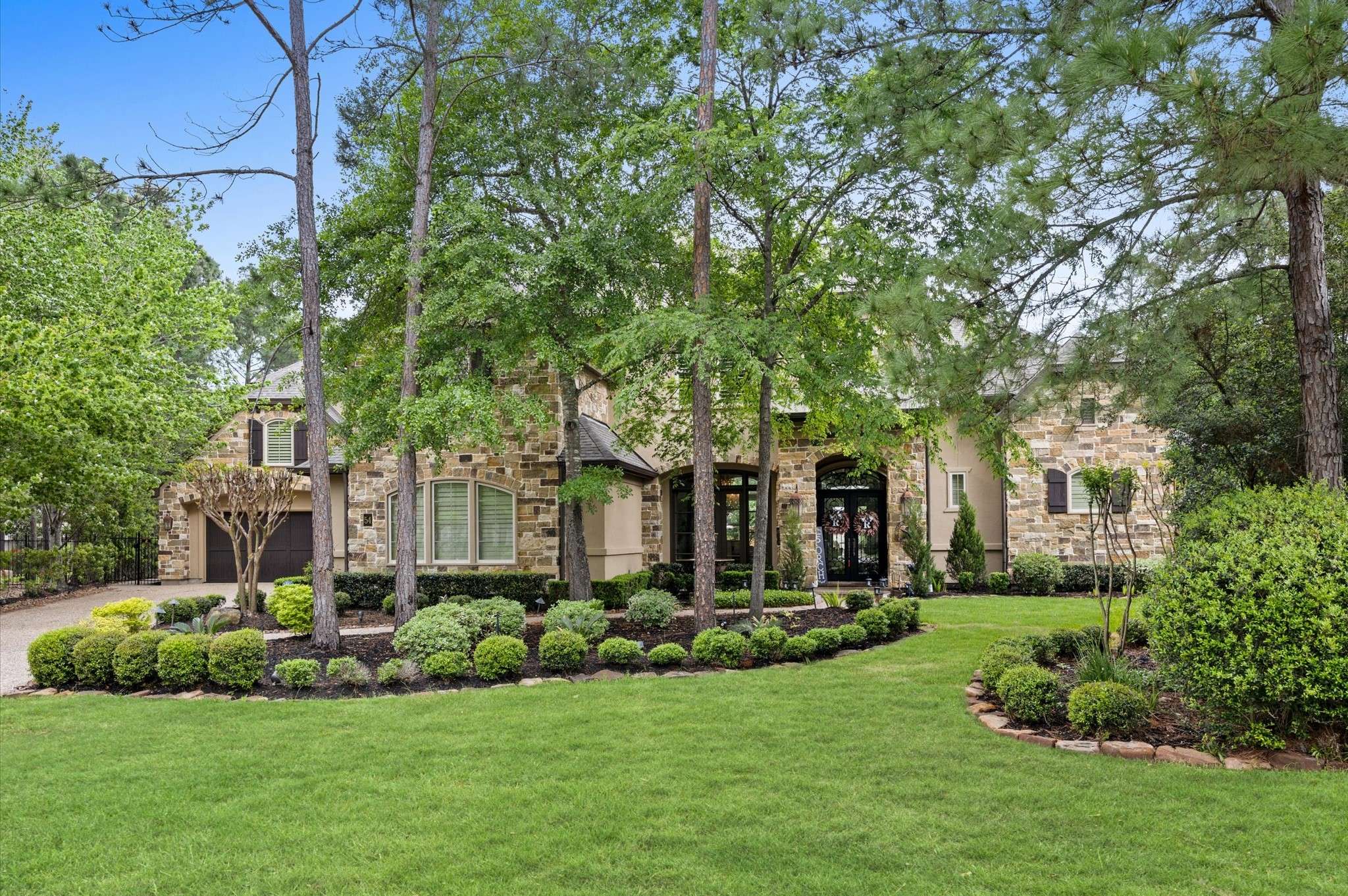 The Woodlands, TX 77382,54 Player Point Drive