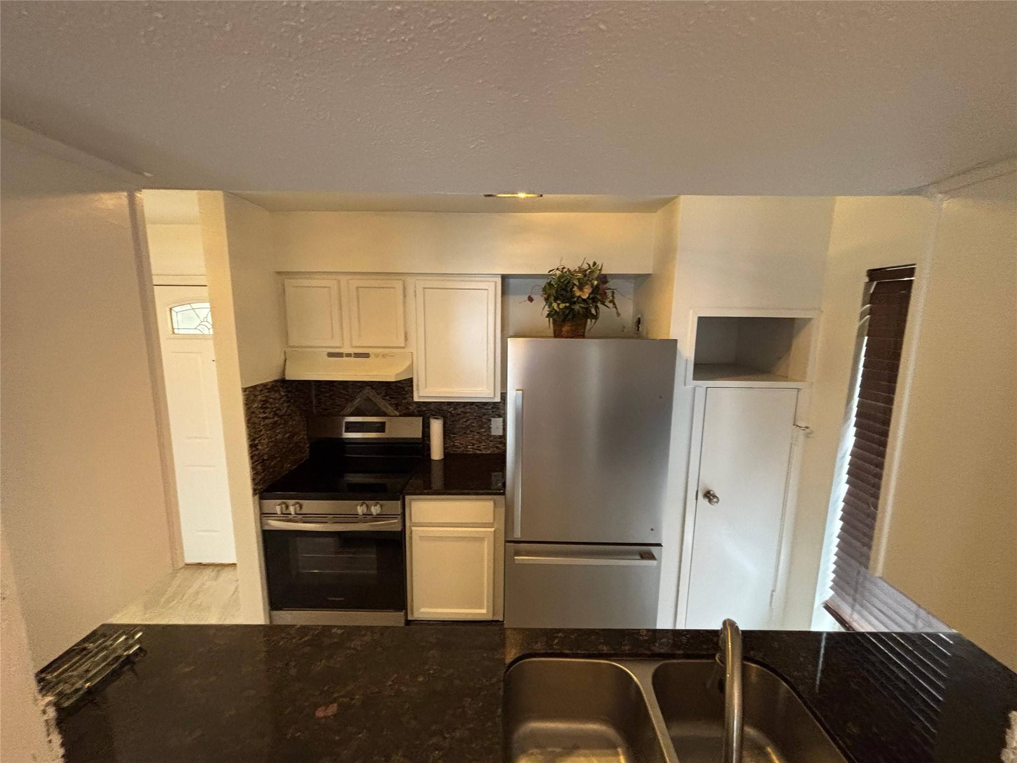 Houston, TX 77042,10075 Westpark DR #40