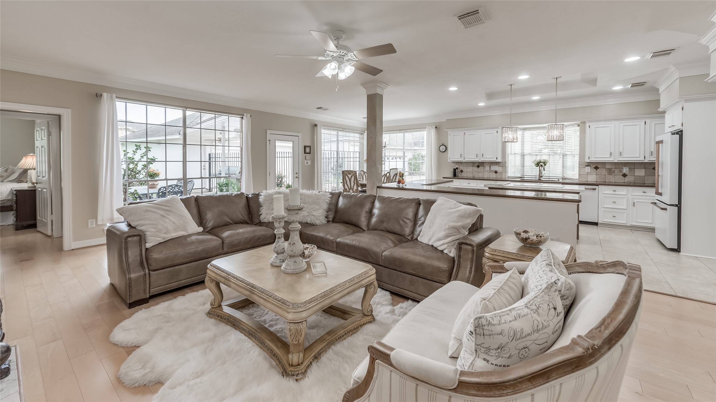 Sugar Land, TX 77479,18 Bishops CT