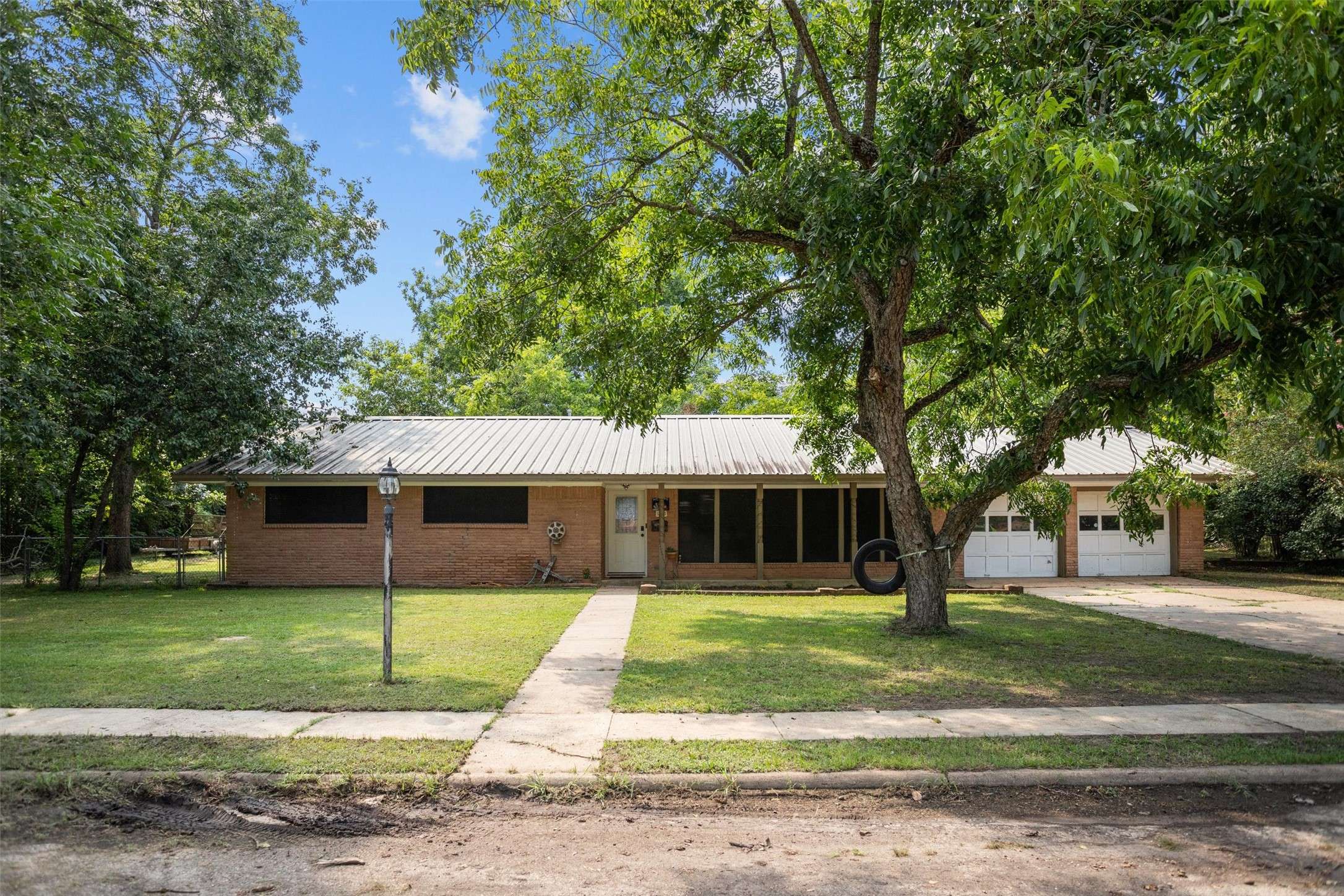 Crockett, TX 75835,1290 Plantation DR