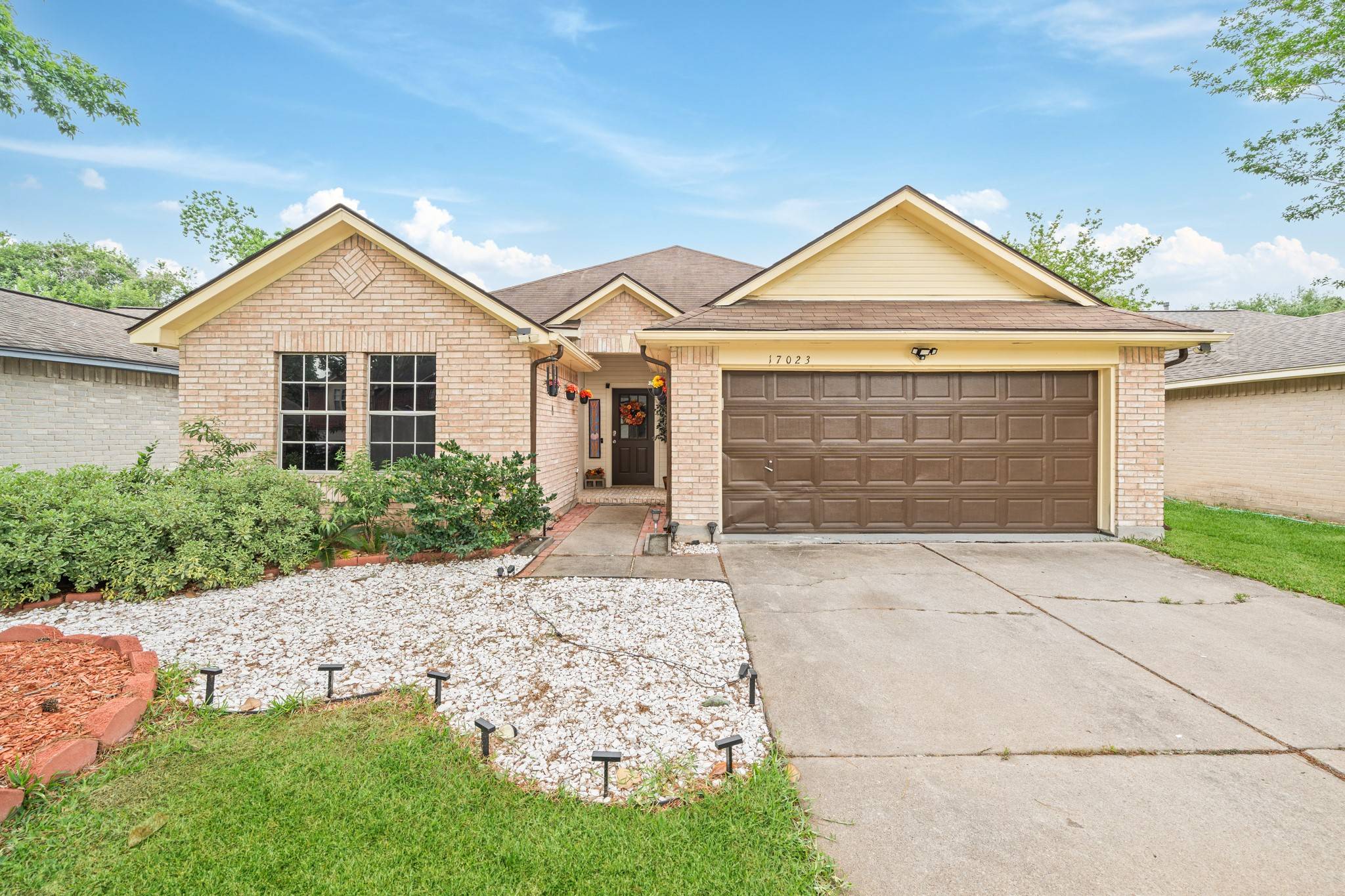 Sugar Land, TX 77498,17023 Enchanted CIR W