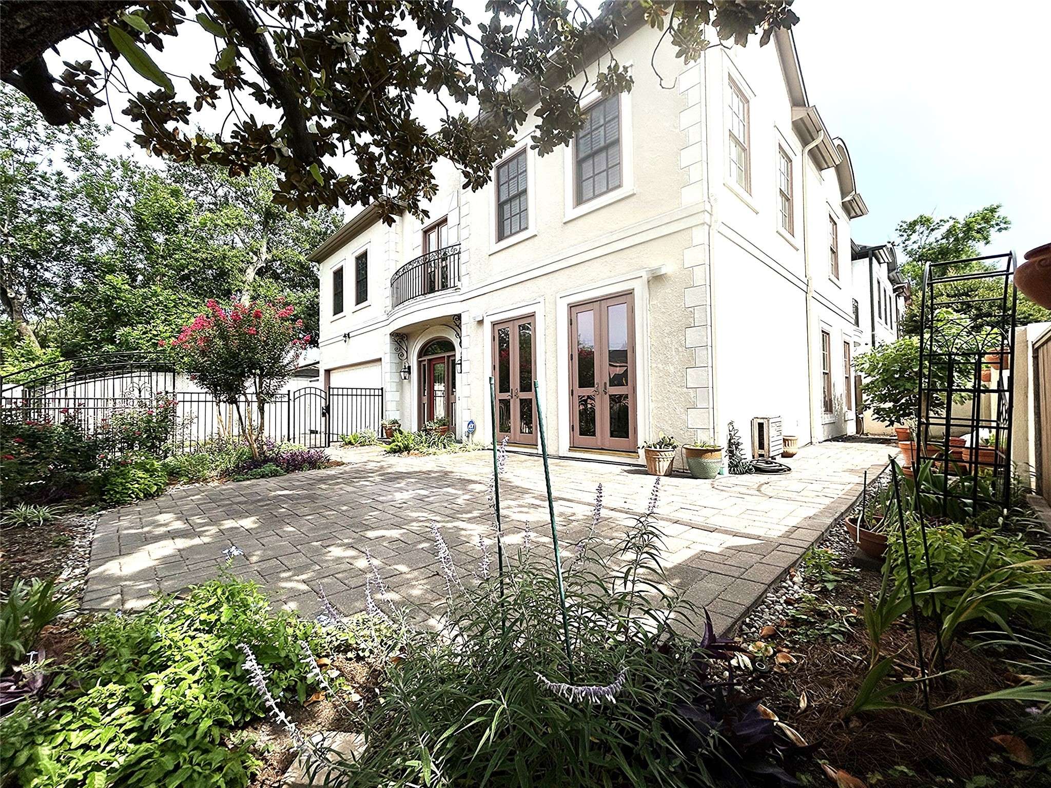 Houston, TX 77057,6021 Valley Forge DR