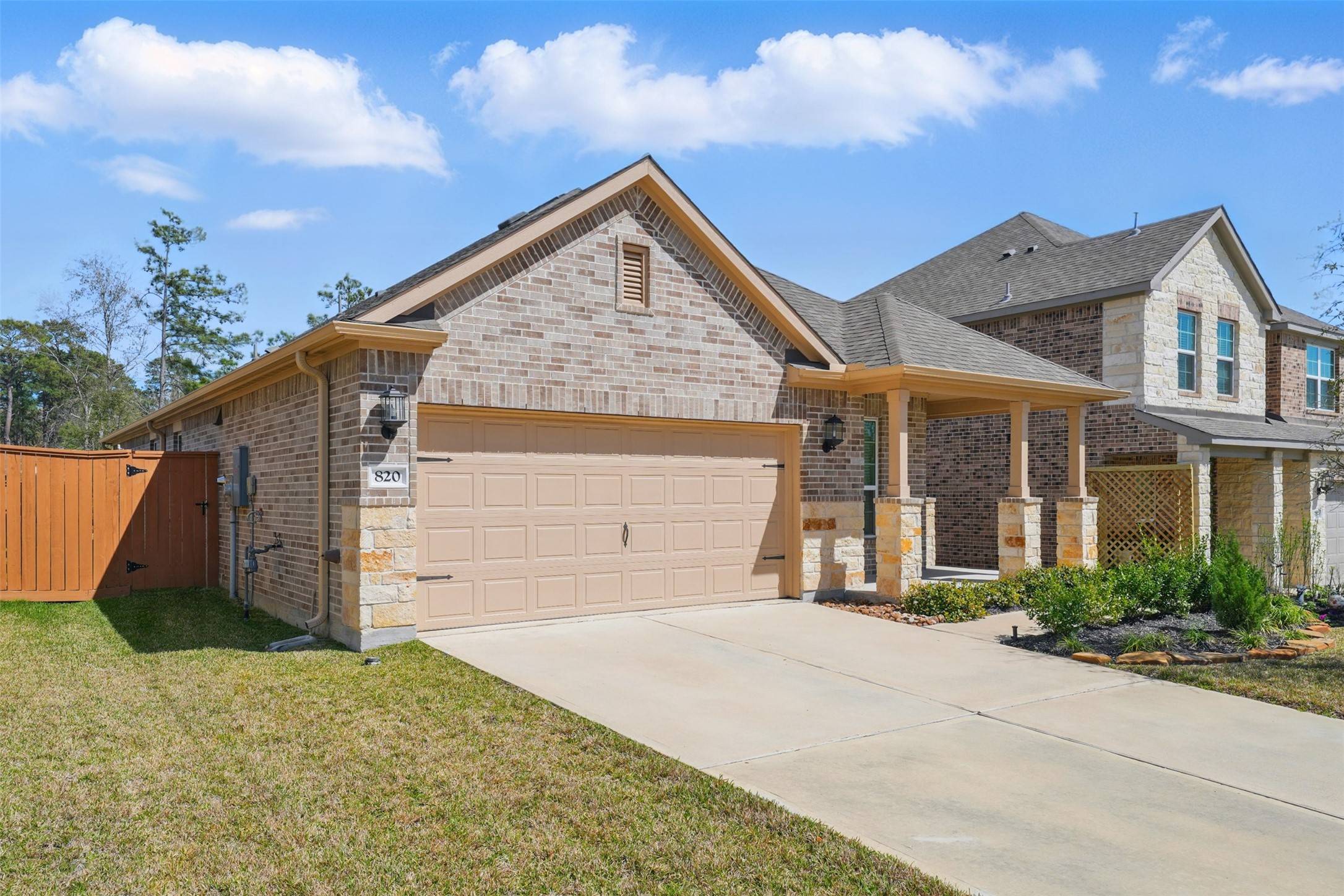 Conroe, TX 77304,820 Dawn Redwood CT