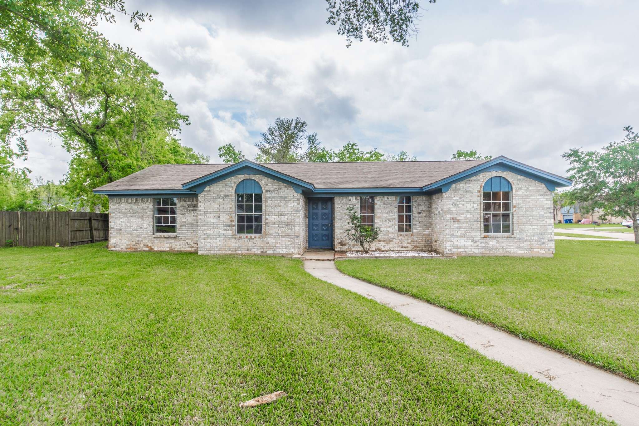 Richwood, TX 77531,327 Four Oaks ST