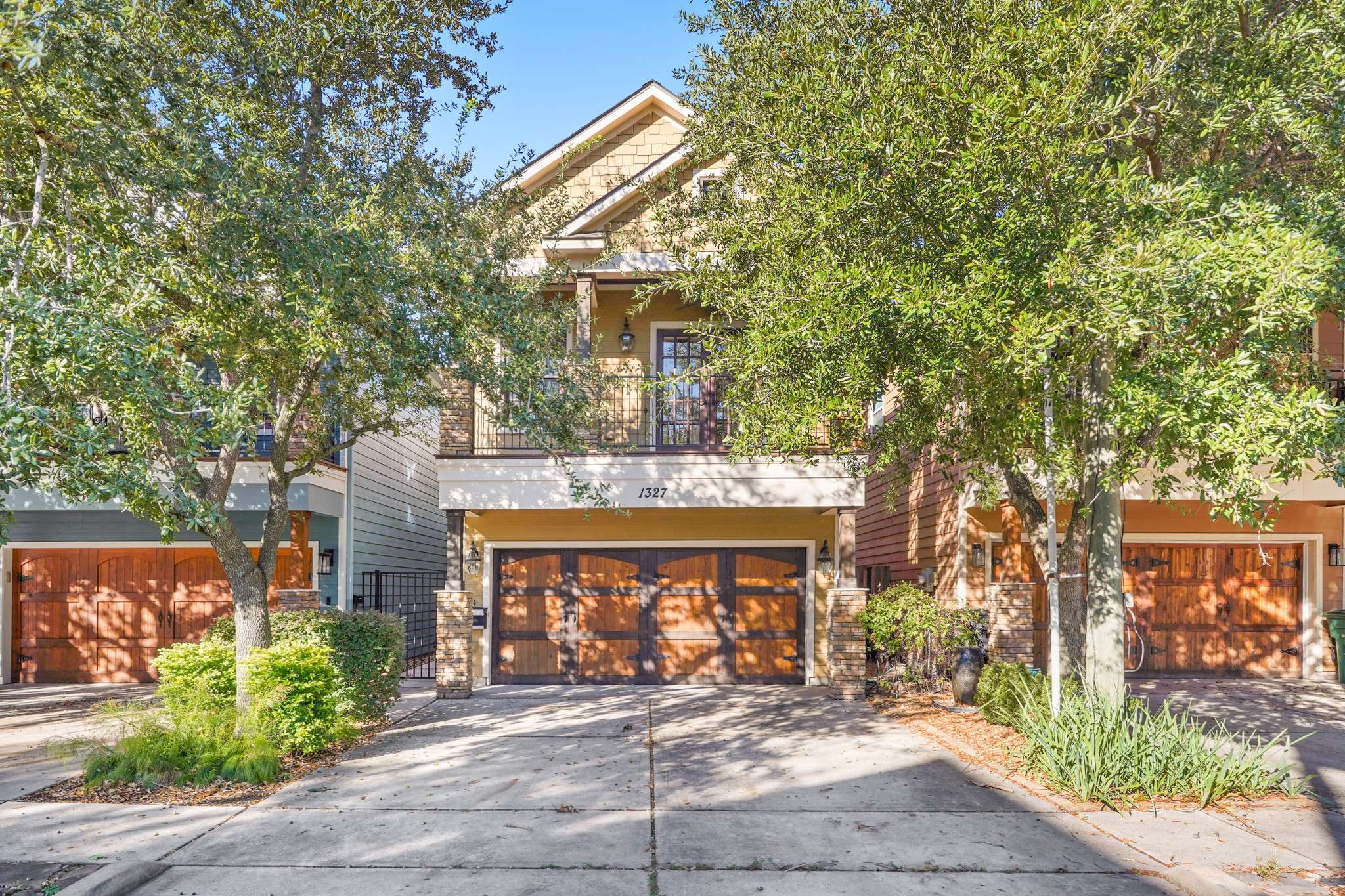 Houston, TX 77008,1327 Nashua ST