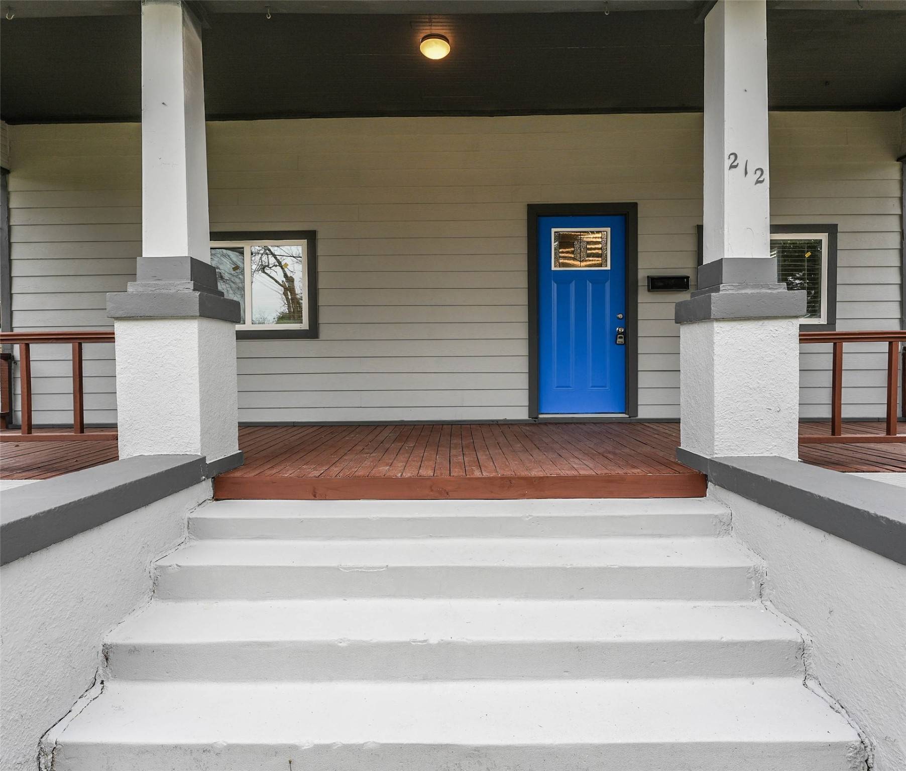 Houston, TX 77011,212 Clifton ST