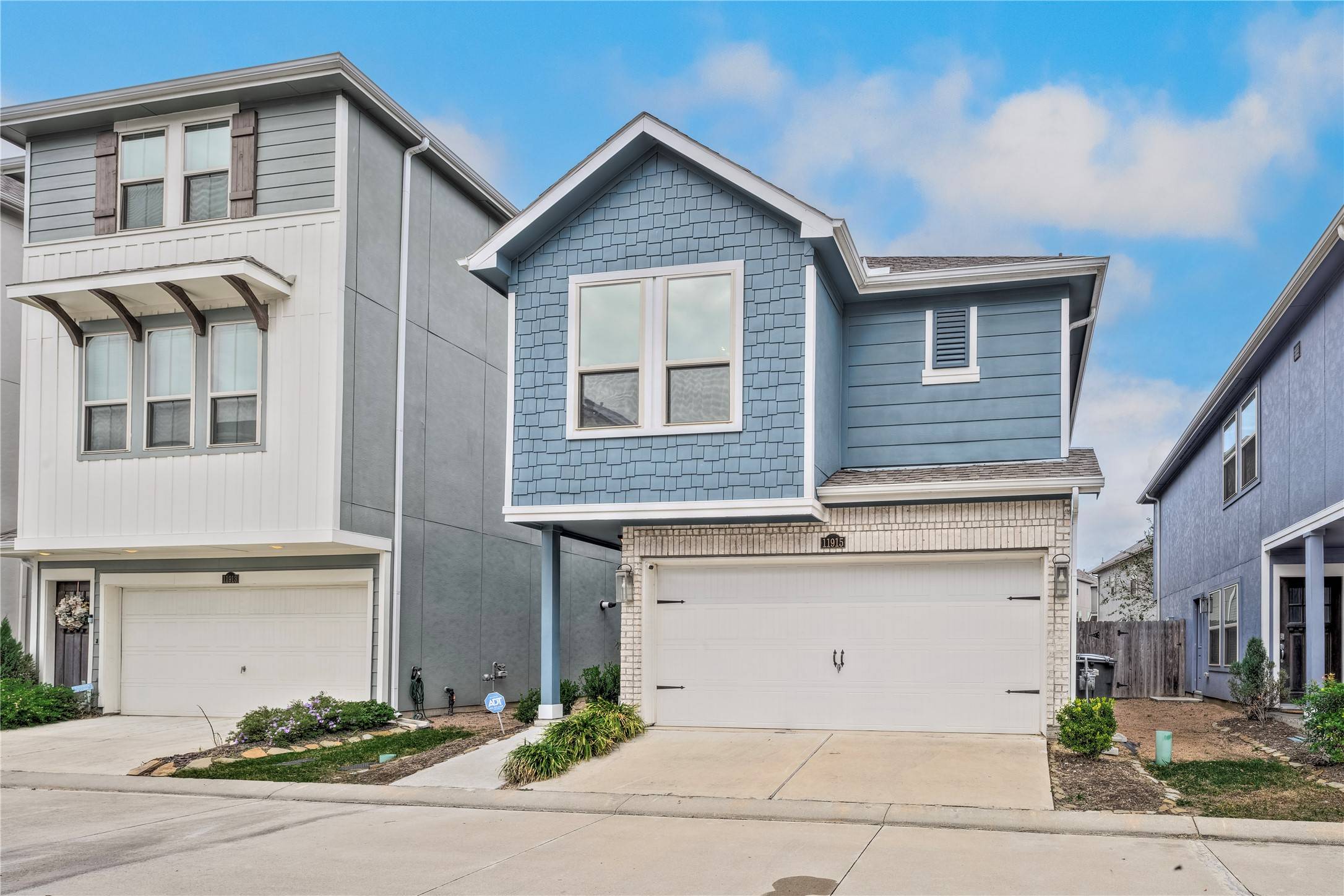 Houston, TX 77051,11915 Oakmont Valley TRCE