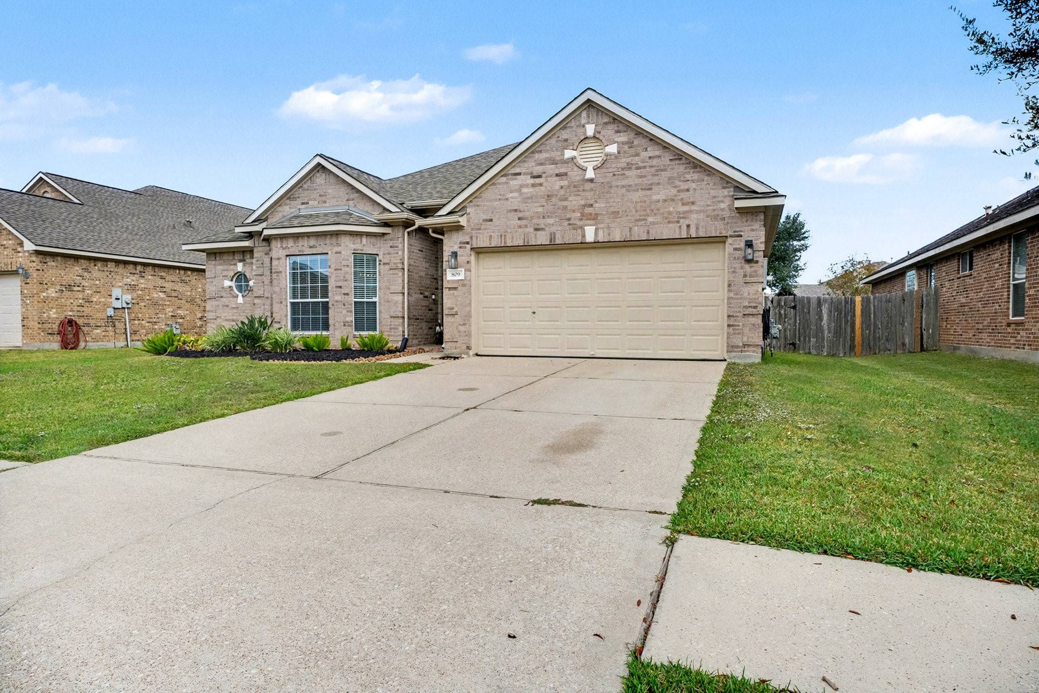 Seabrook, TX 77586,809 Hallmark Oak ST