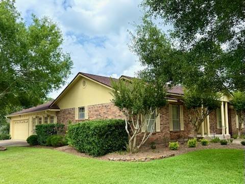 Lake Jackson, TX 77566,226 Dogwood ST