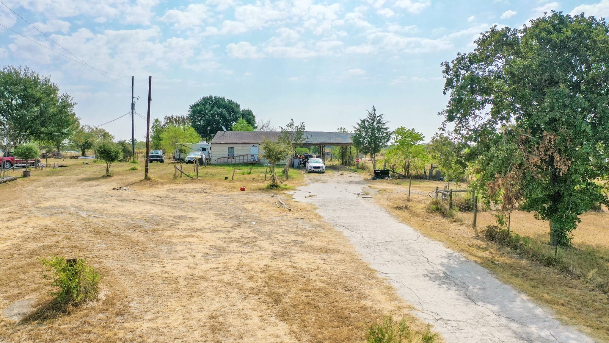 Madisonville, TX 77864,1727 Mustang LOOP
