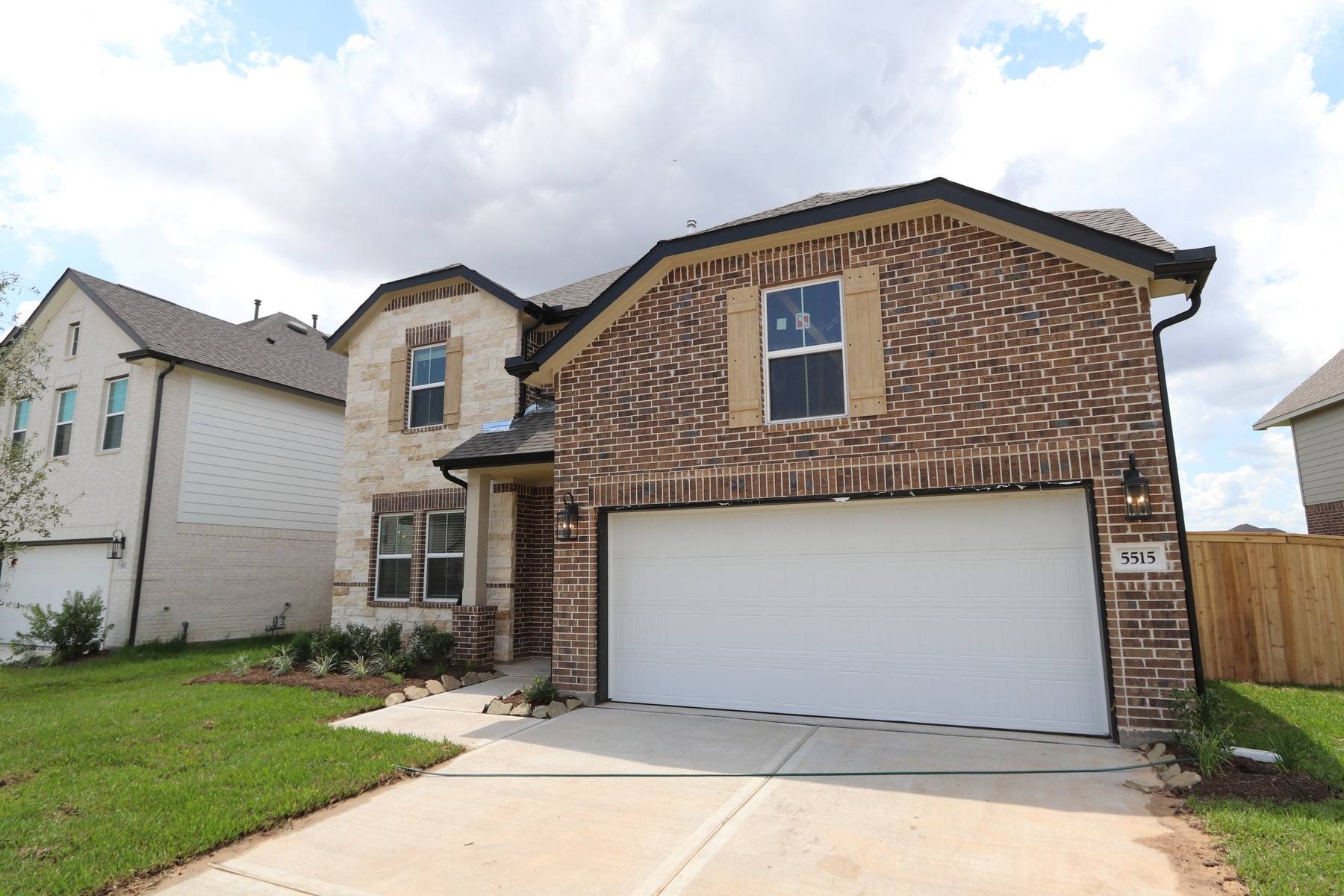 Rosenberg, TX 77471,5515 Handlewood LN