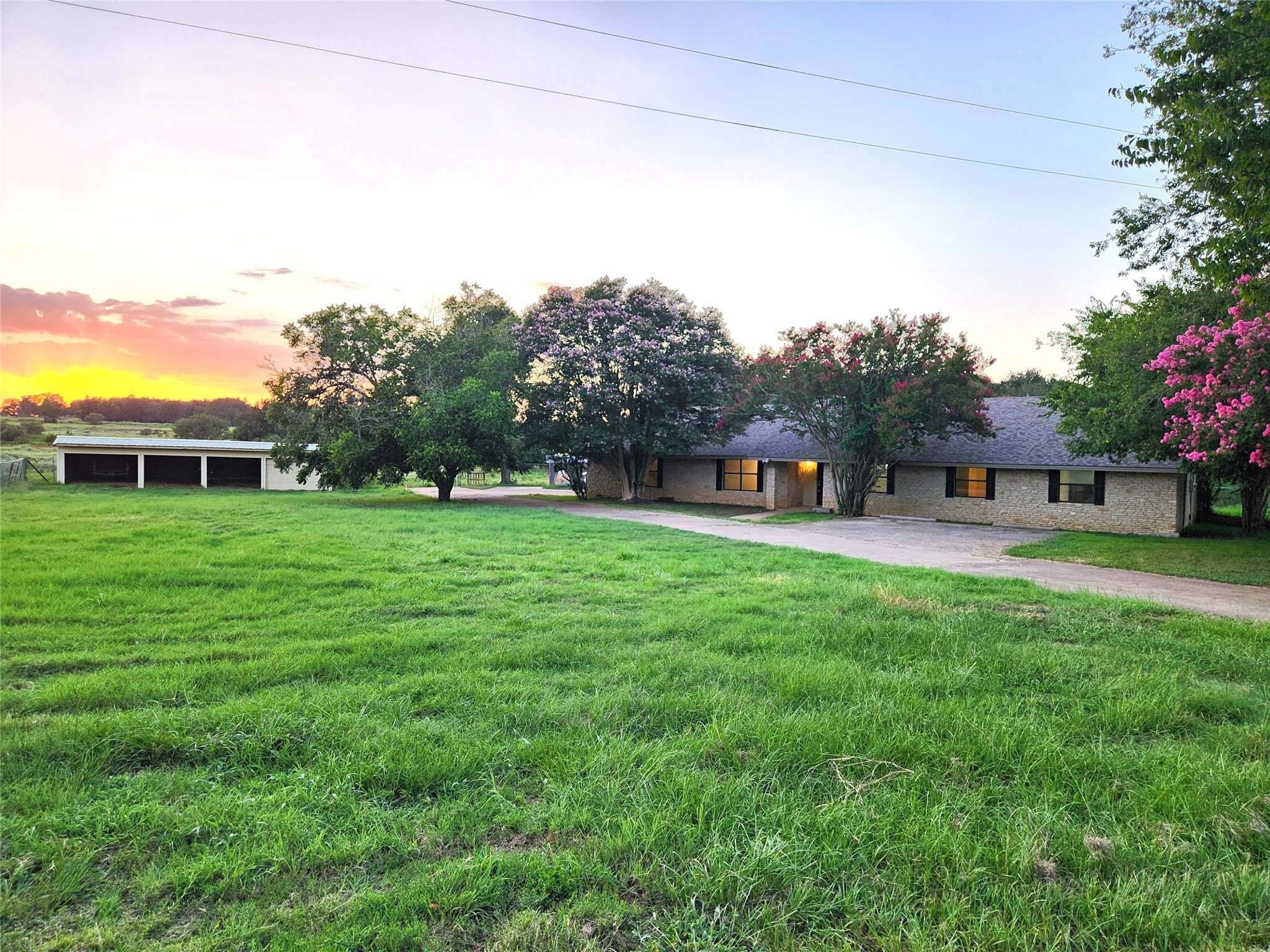 Elgin, TX 78621,1038 Red Town RD