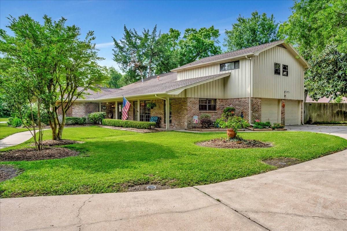 Baytown, TX 77520,1705 E Texas AVE