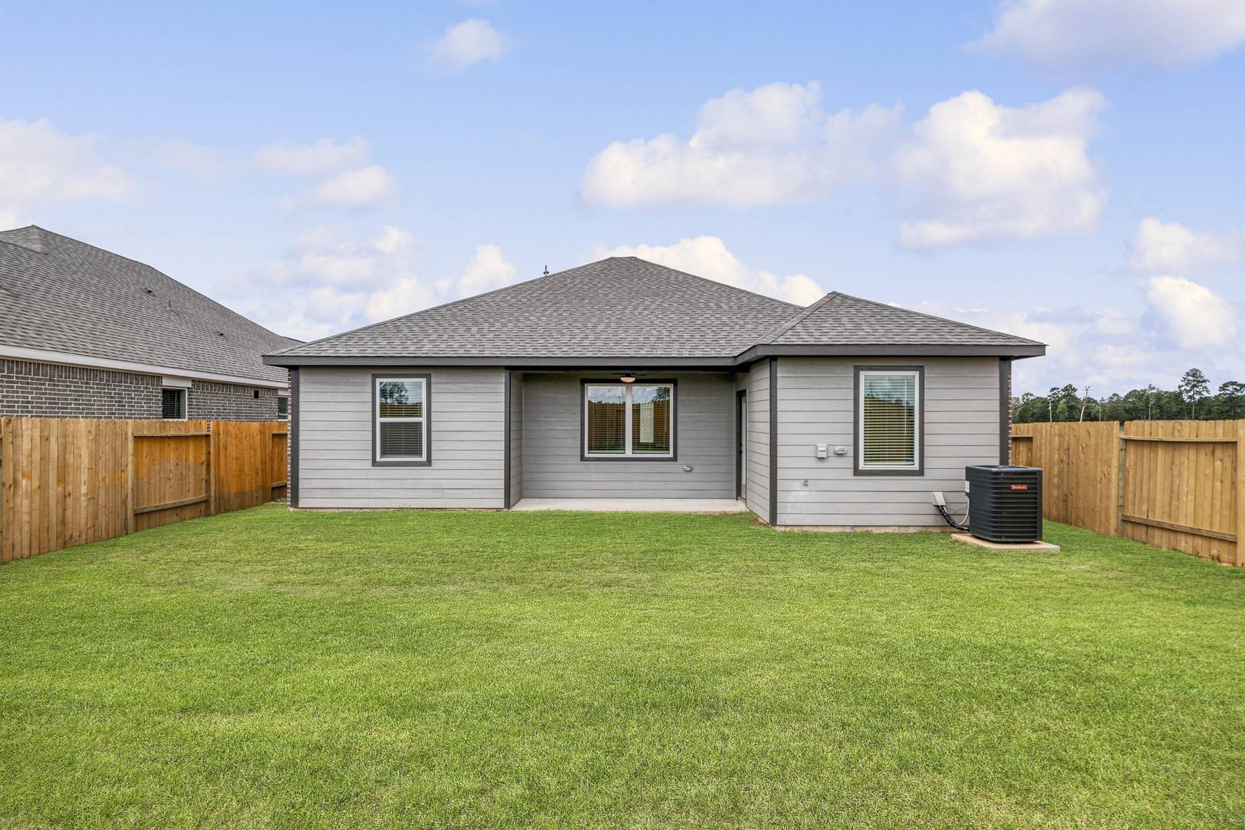 Conroe, TX 77303,15671 Honey Cove DR