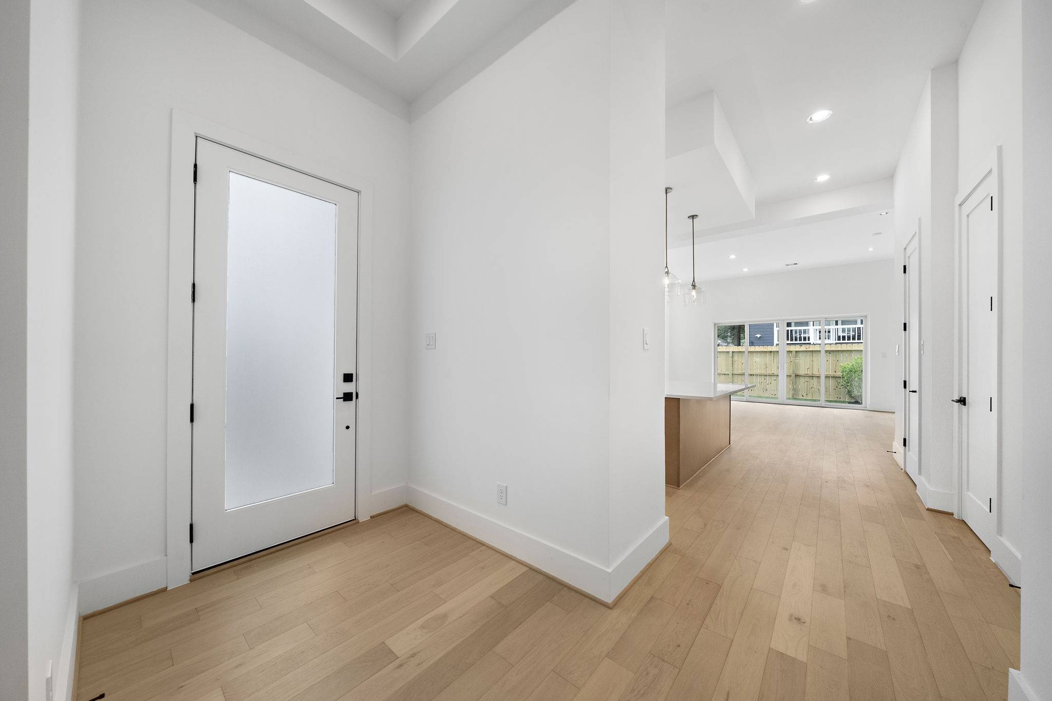 Houston, TX 77008,815 W 18th ST