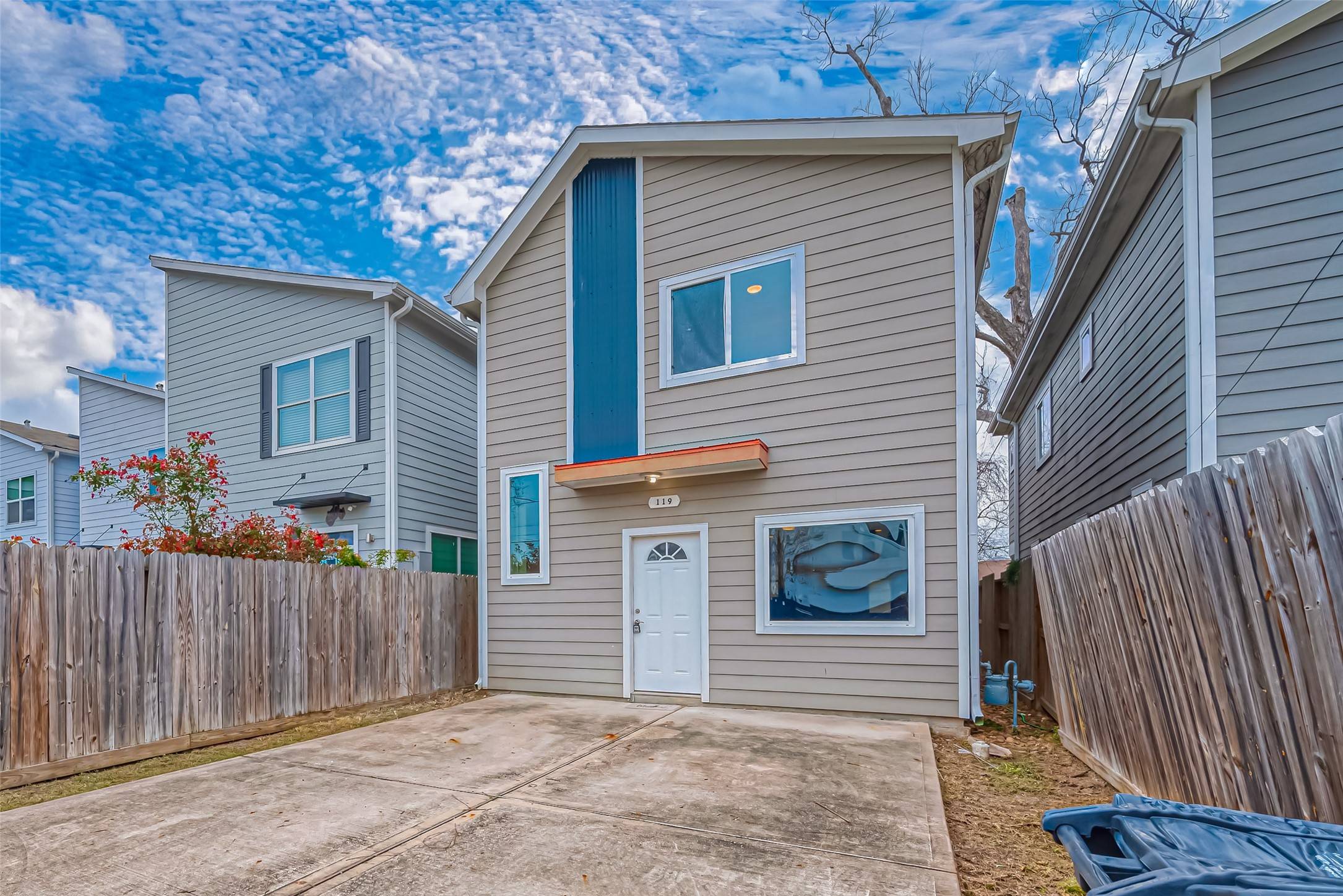 Houston, TX 77018,119 E 32nd ST