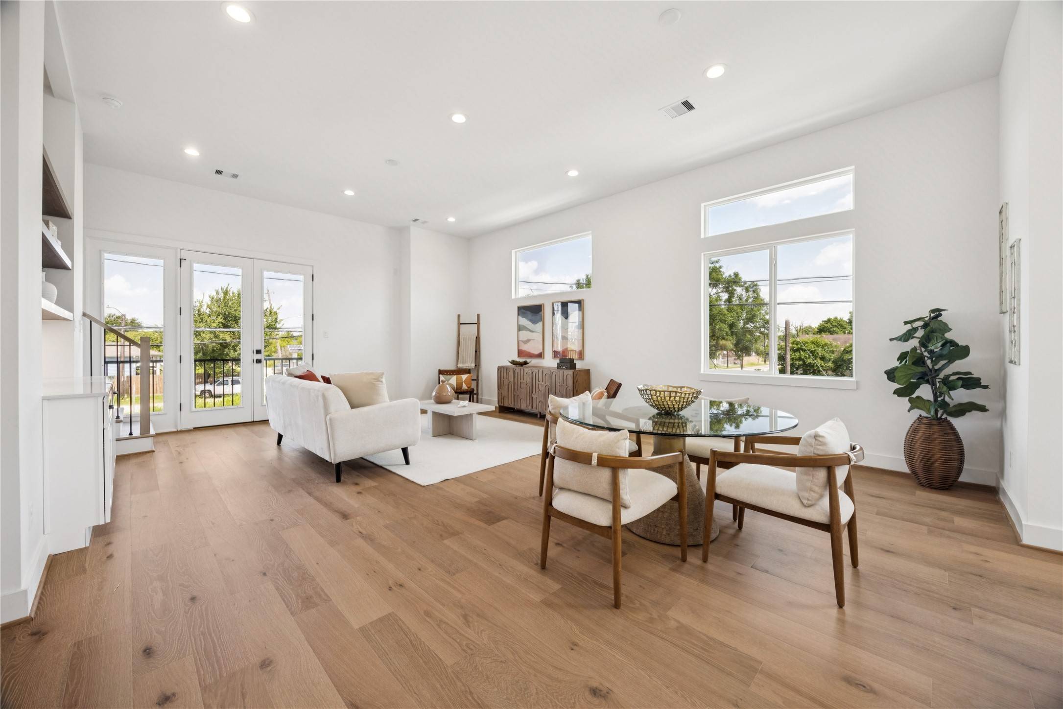 Houston, TX 77026,2814 Mills ST