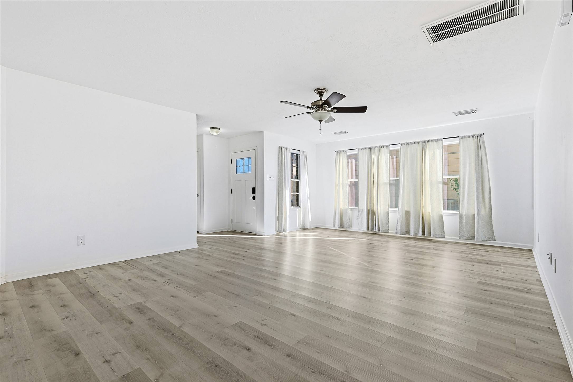 Houston, TX 77044,9511 Alex Springs LN