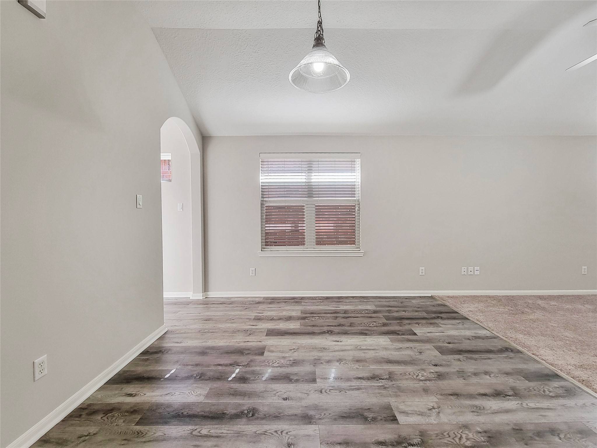 Spring, TX 77388,18707 Scented Candle WAY