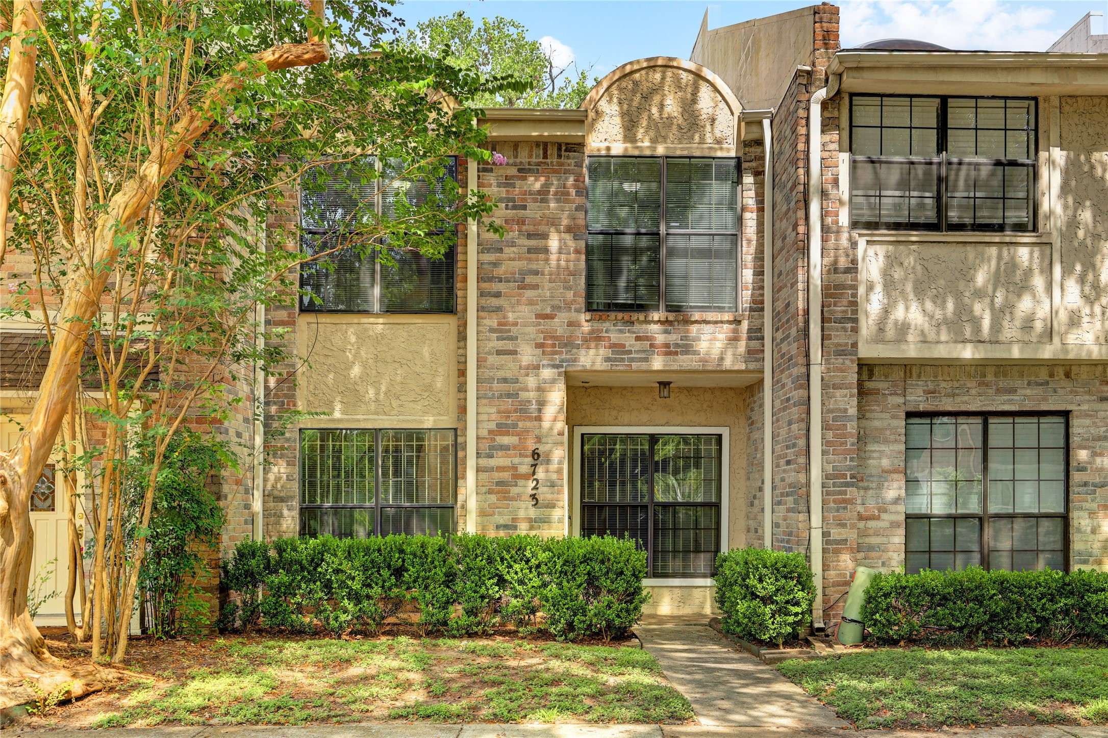 Houston, TX 77005,6723 Belmont ST